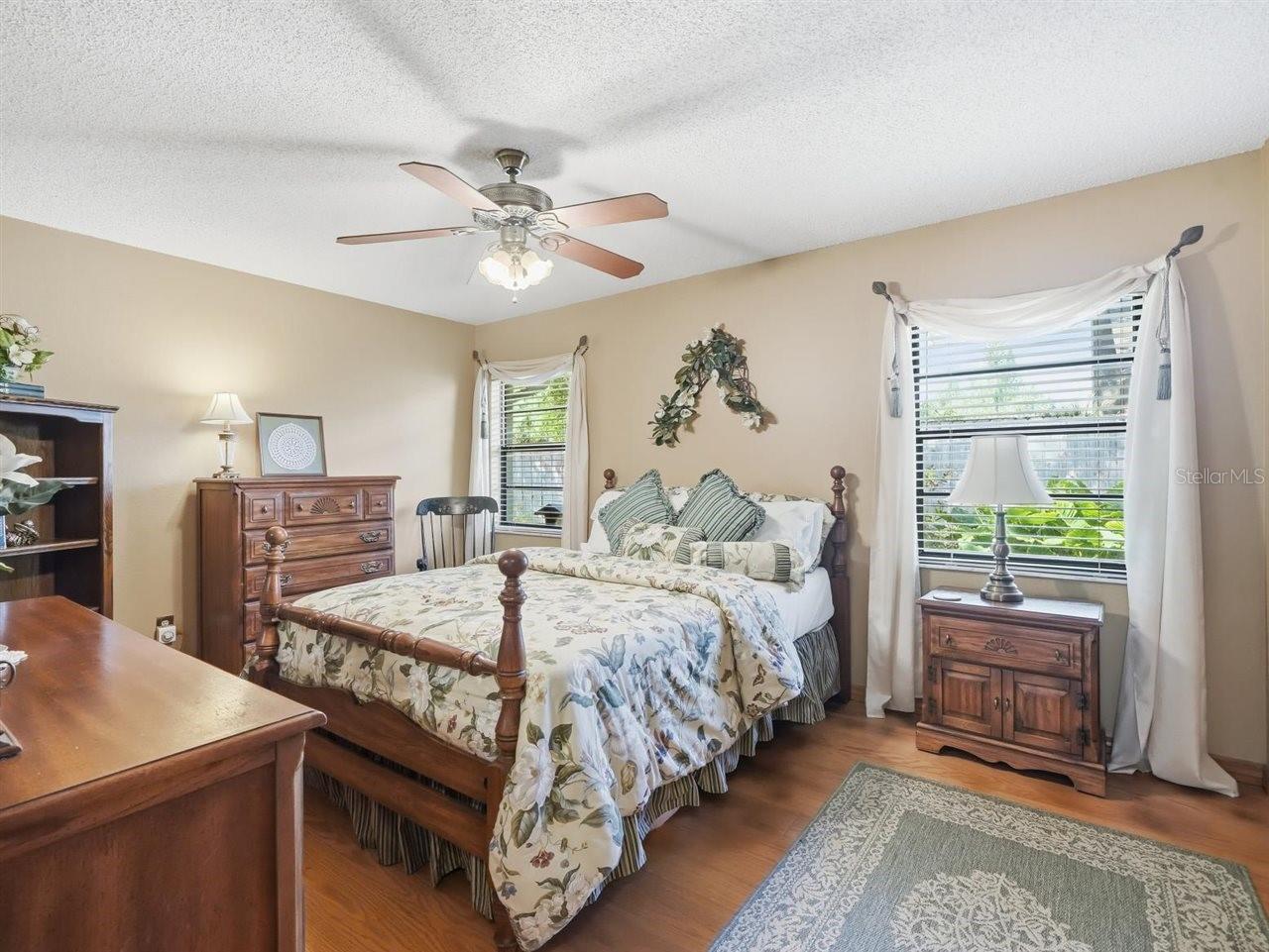 5046 BARROWE DR, TAMPA, FL, 33624