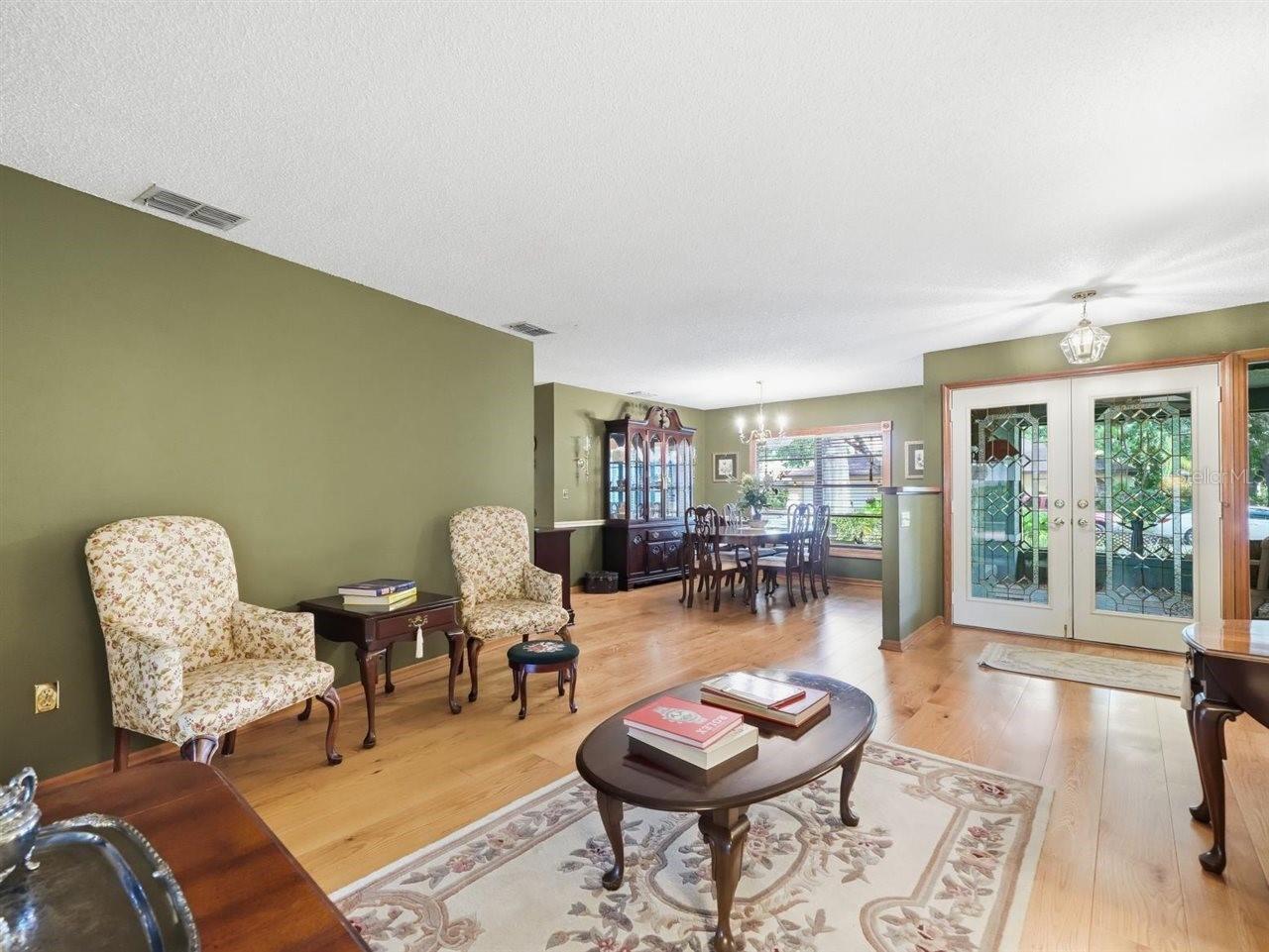 5046 BARROWE DR, TAMPA, FL, 33624