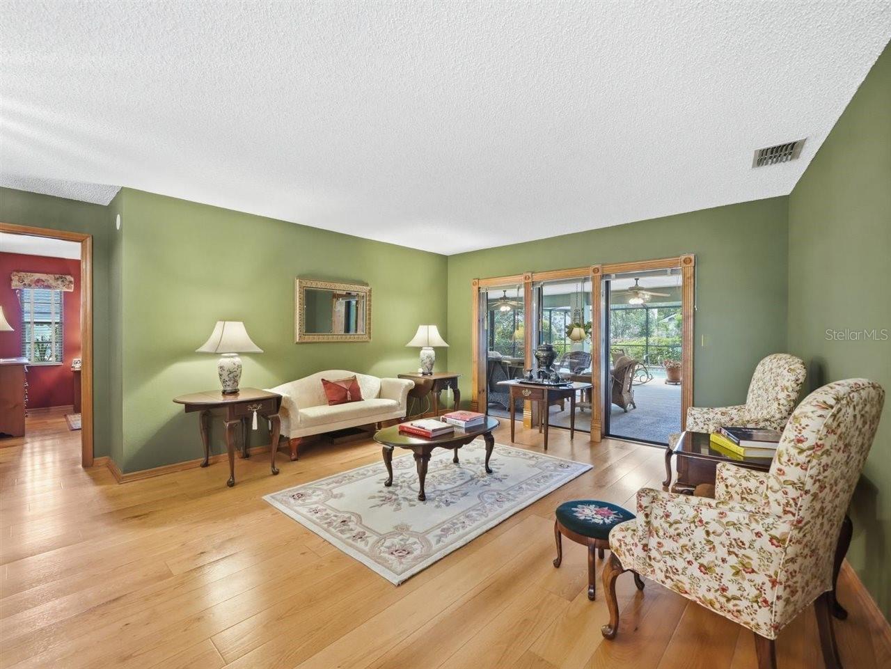 5046 BARROWE DR, TAMPA, FL, 33624