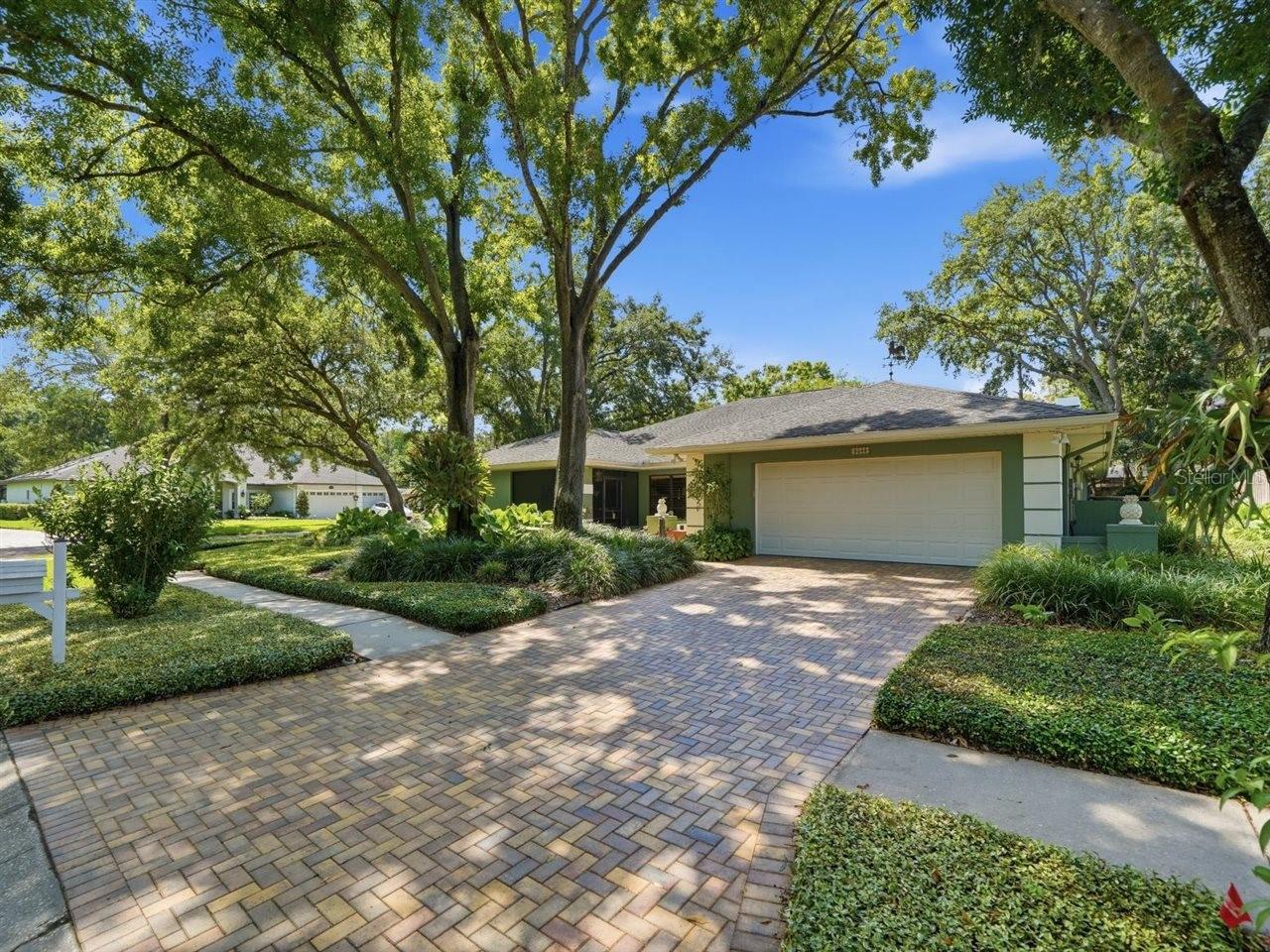5046 BARROWE DR, TAMPA, FL, 33624