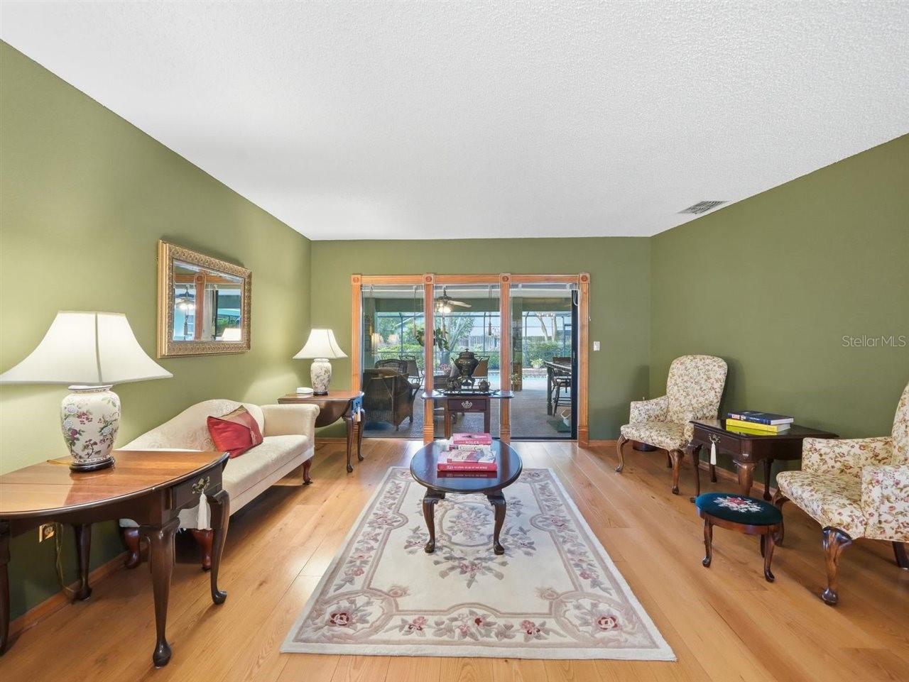 5046 BARROWE DR, TAMPA, FL, 33624