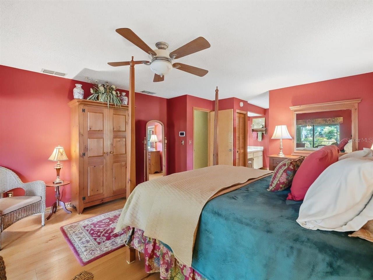5046 BARROWE DR, TAMPA, FL, 33624