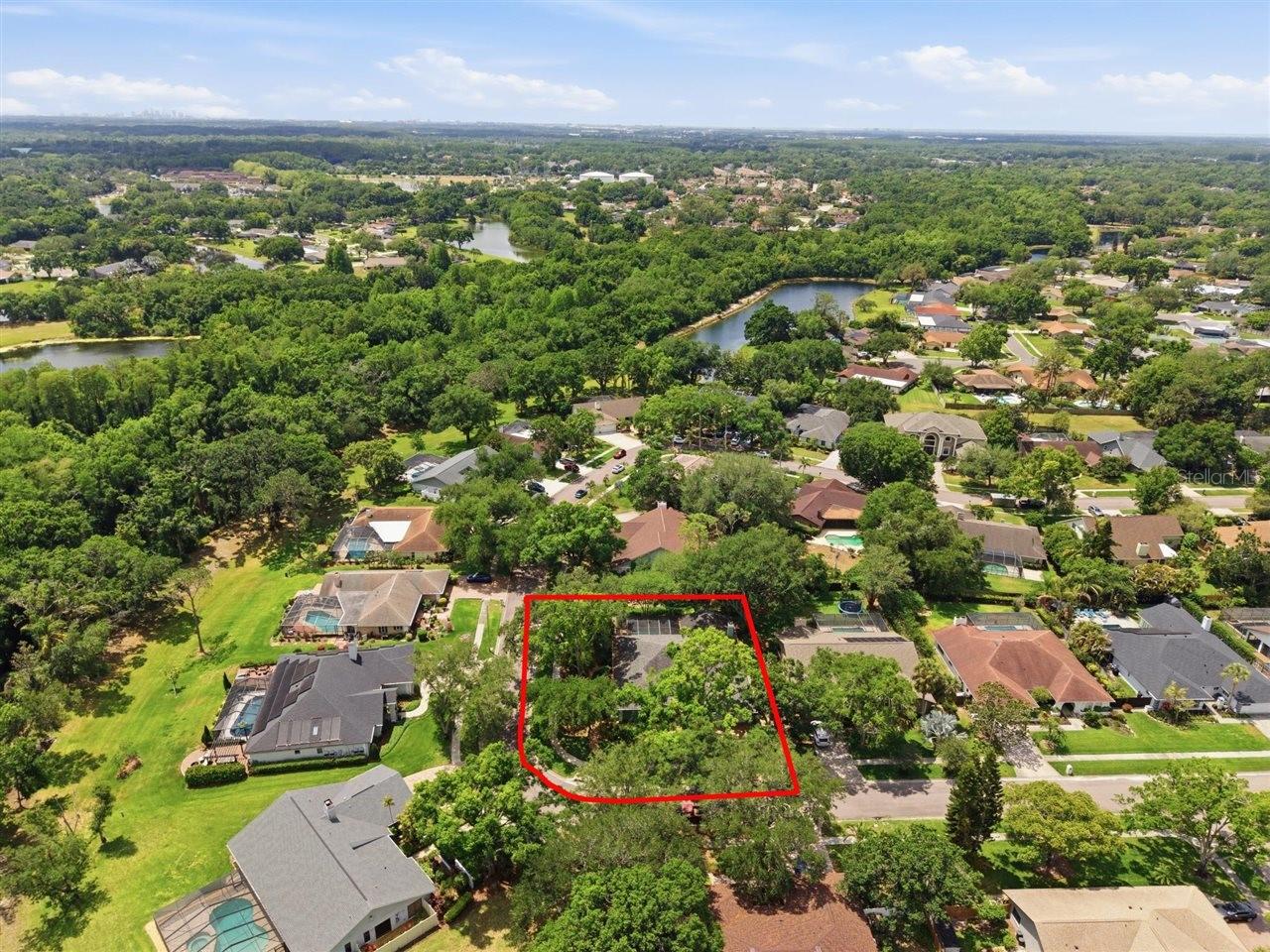 5046 BARROWE DR, TAMPA, FL, 33624
