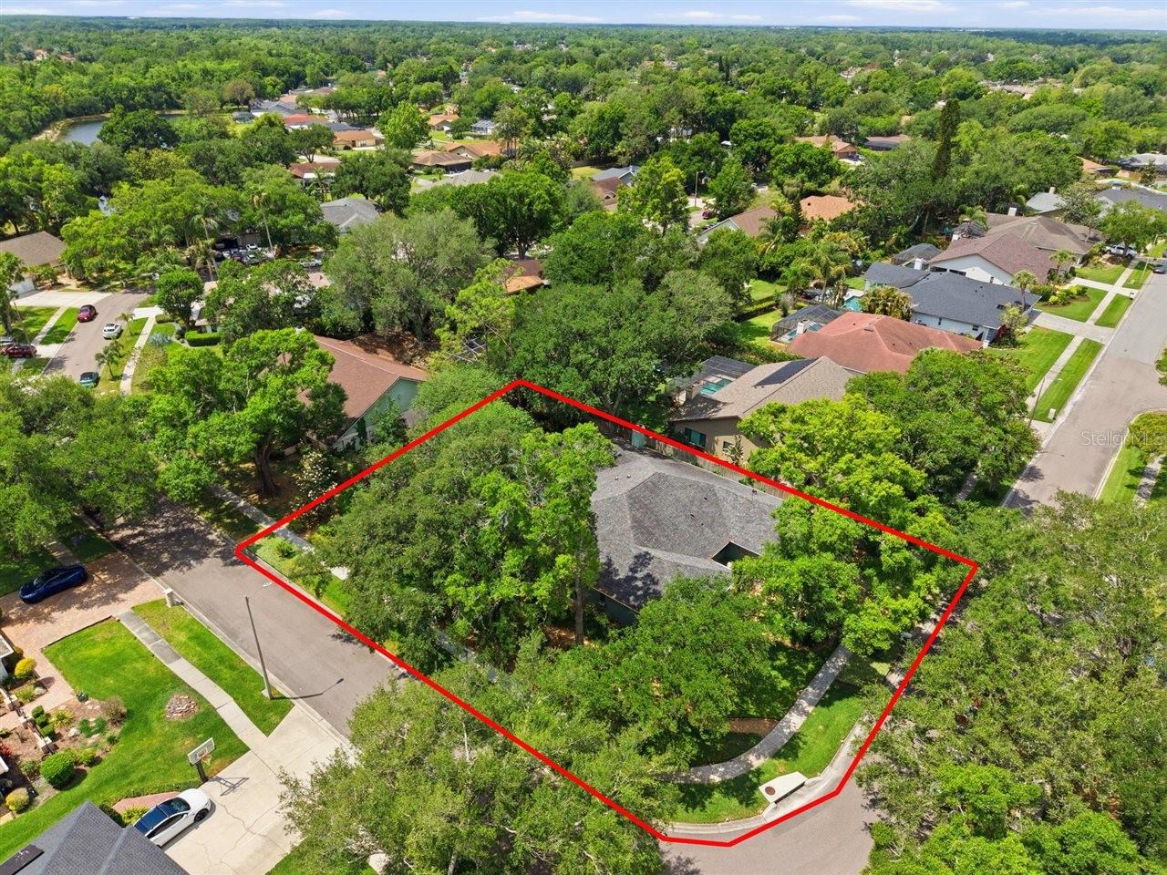 5046 BARROWE DR, TAMPA, FL, 33624