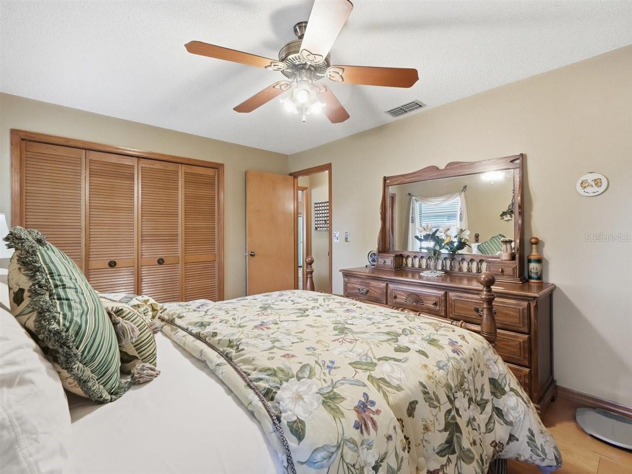5046 BARROWE DR, TAMPA, FL, 33624