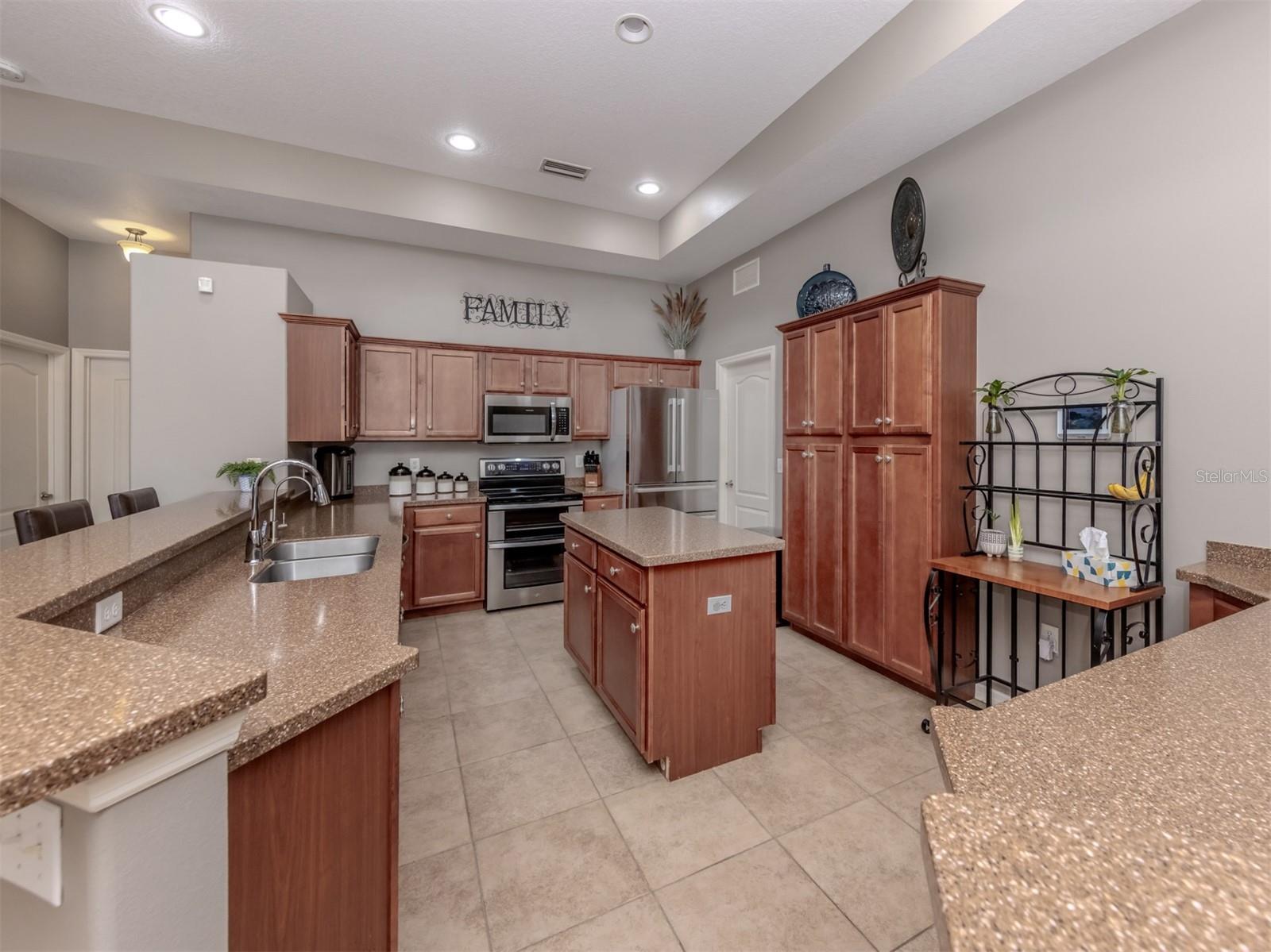 8140 260TH ST E, MYAKKA CITY, FL, 34251