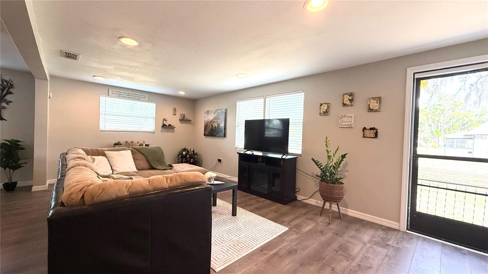 111 NE PALENCIA RD, AUBURNDALE, FL, 33823