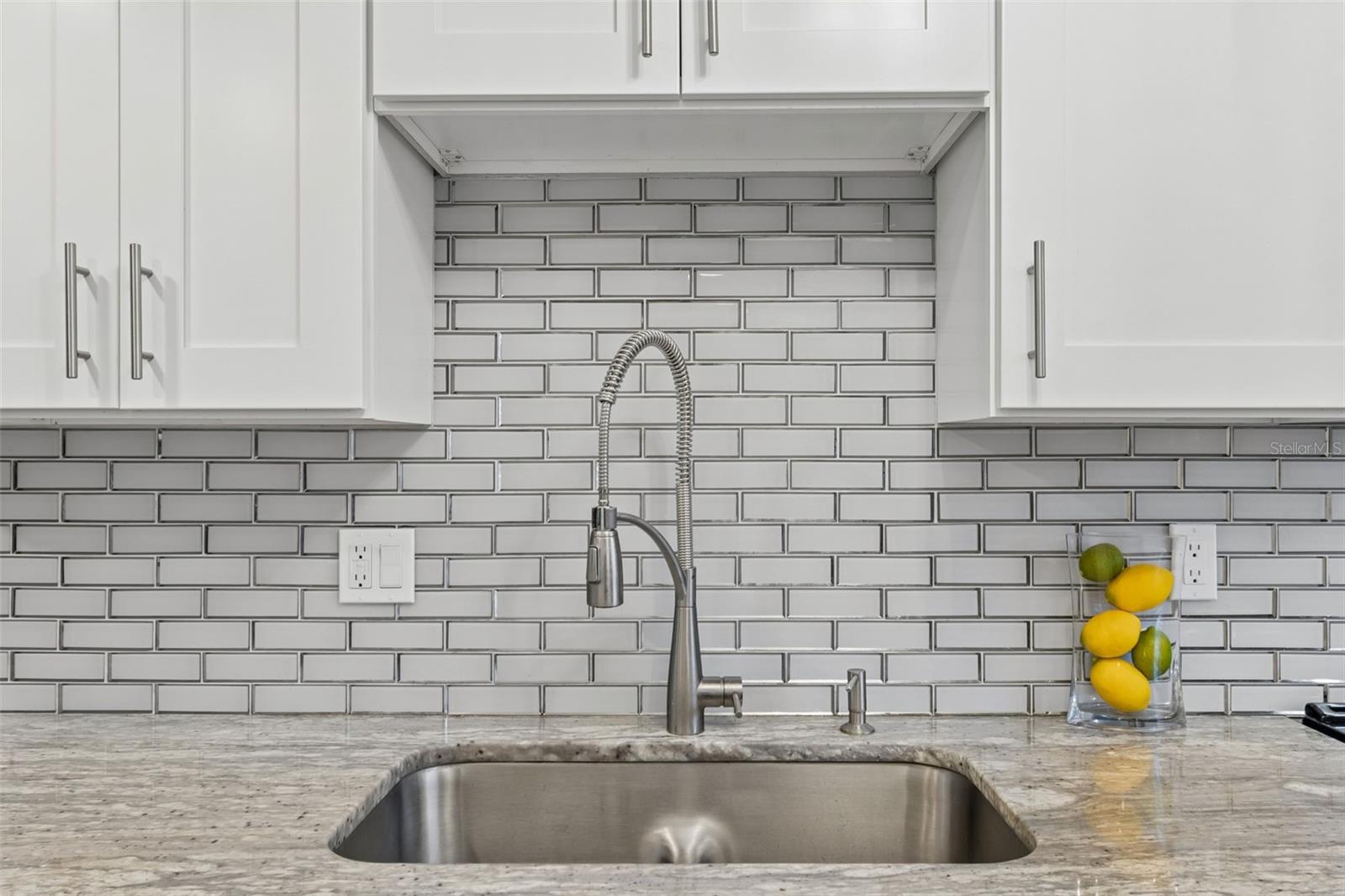 1750 BELLEAIR FOREST DR #A5, BELLEAIR, FL, 33756