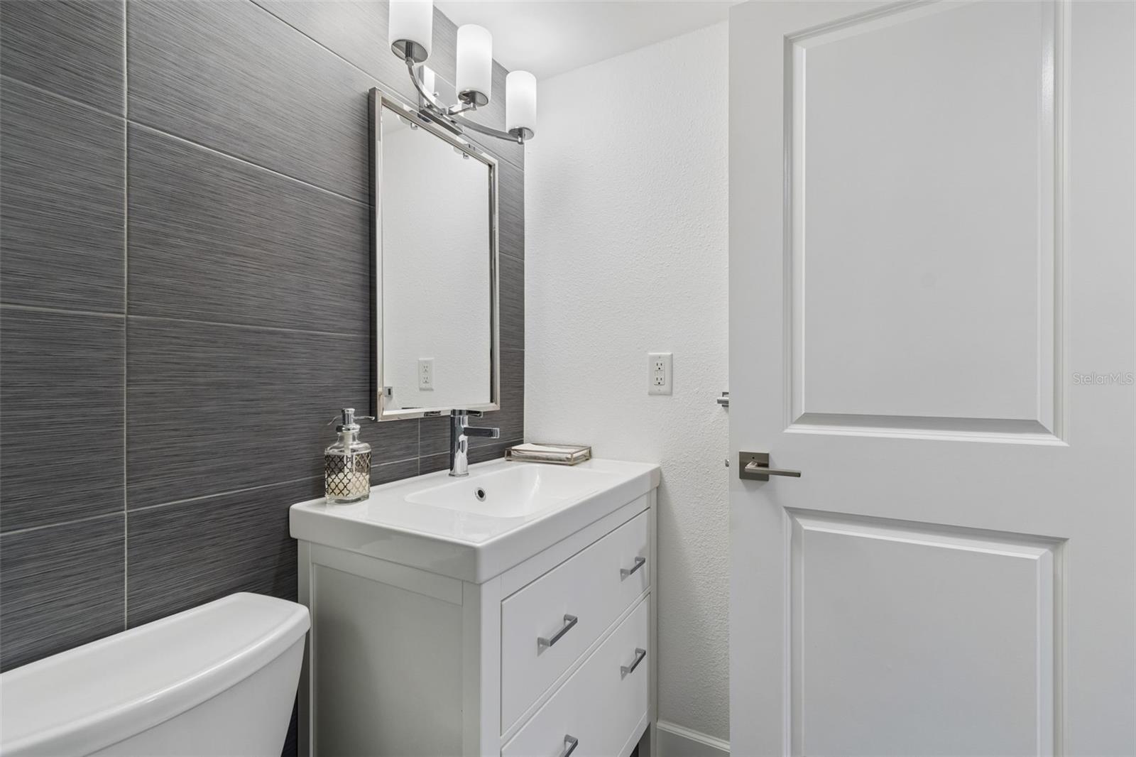 1750 BELLEAIR FOREST DR #A5, BELLEAIR, FL, 33756