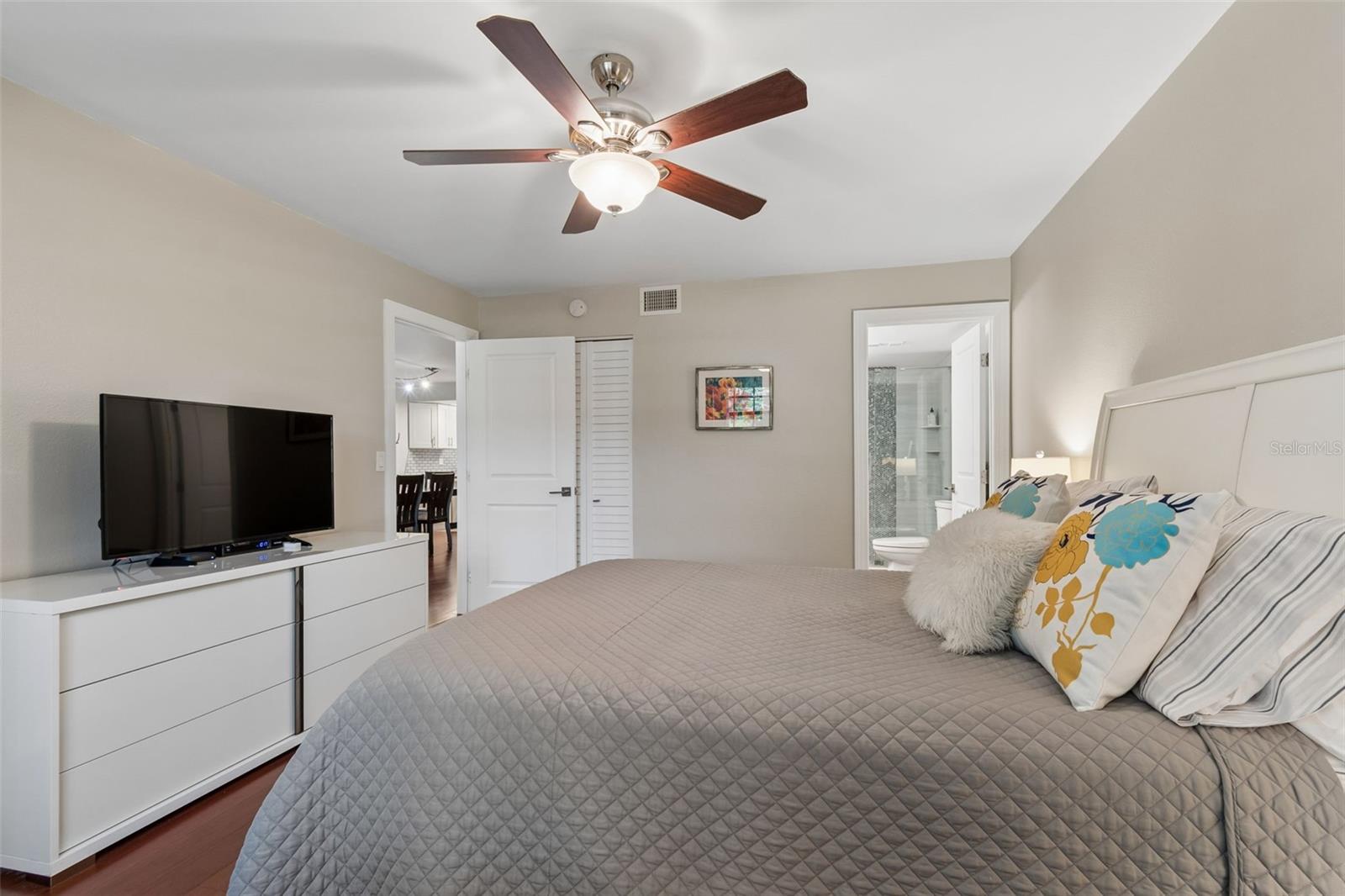 1750 BELLEAIR FOREST DR #A5, BELLEAIR, FL, 33756