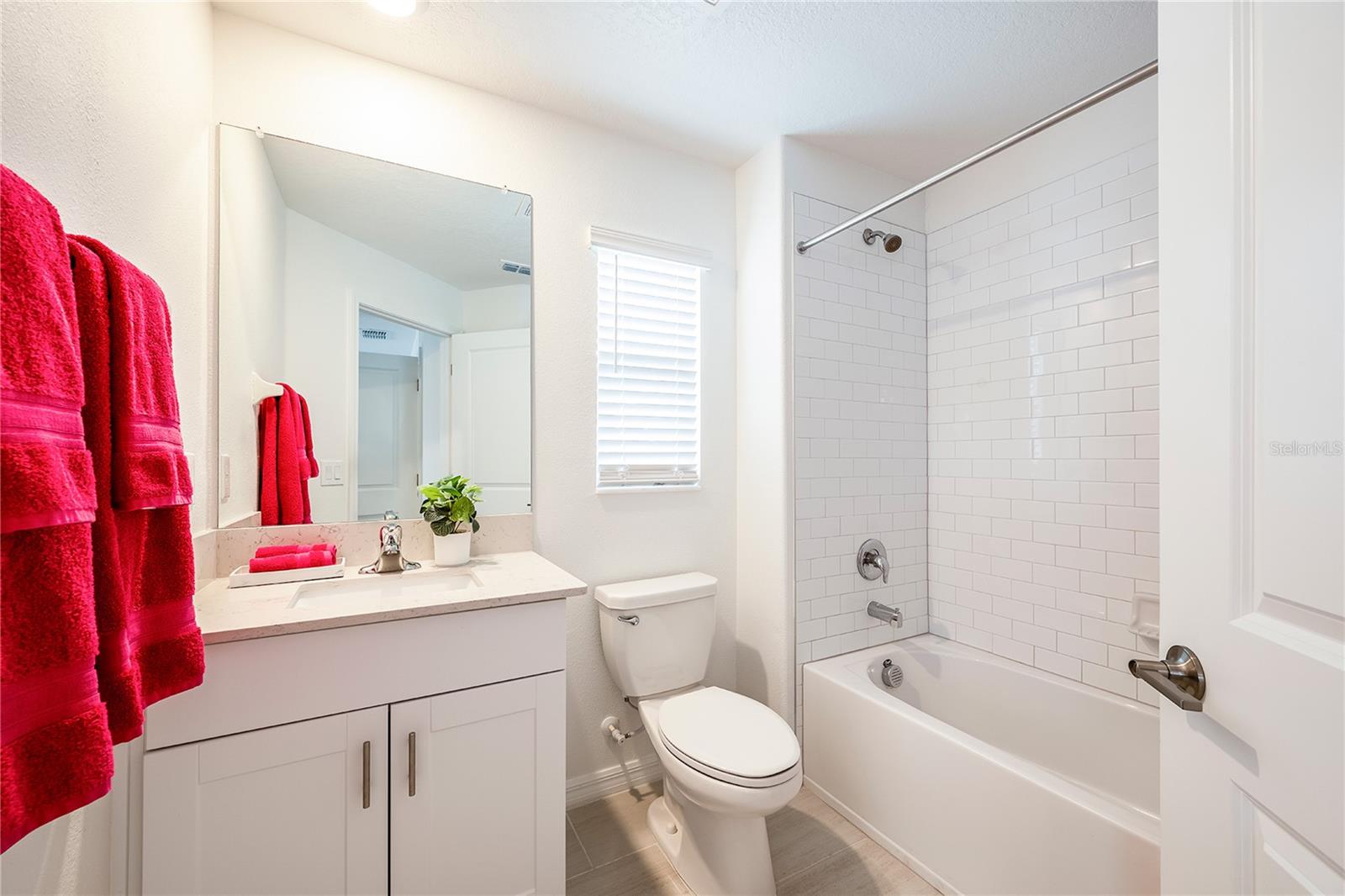 5095 CAPRI HARBOR DR, WIMAUMA, FL, 33598