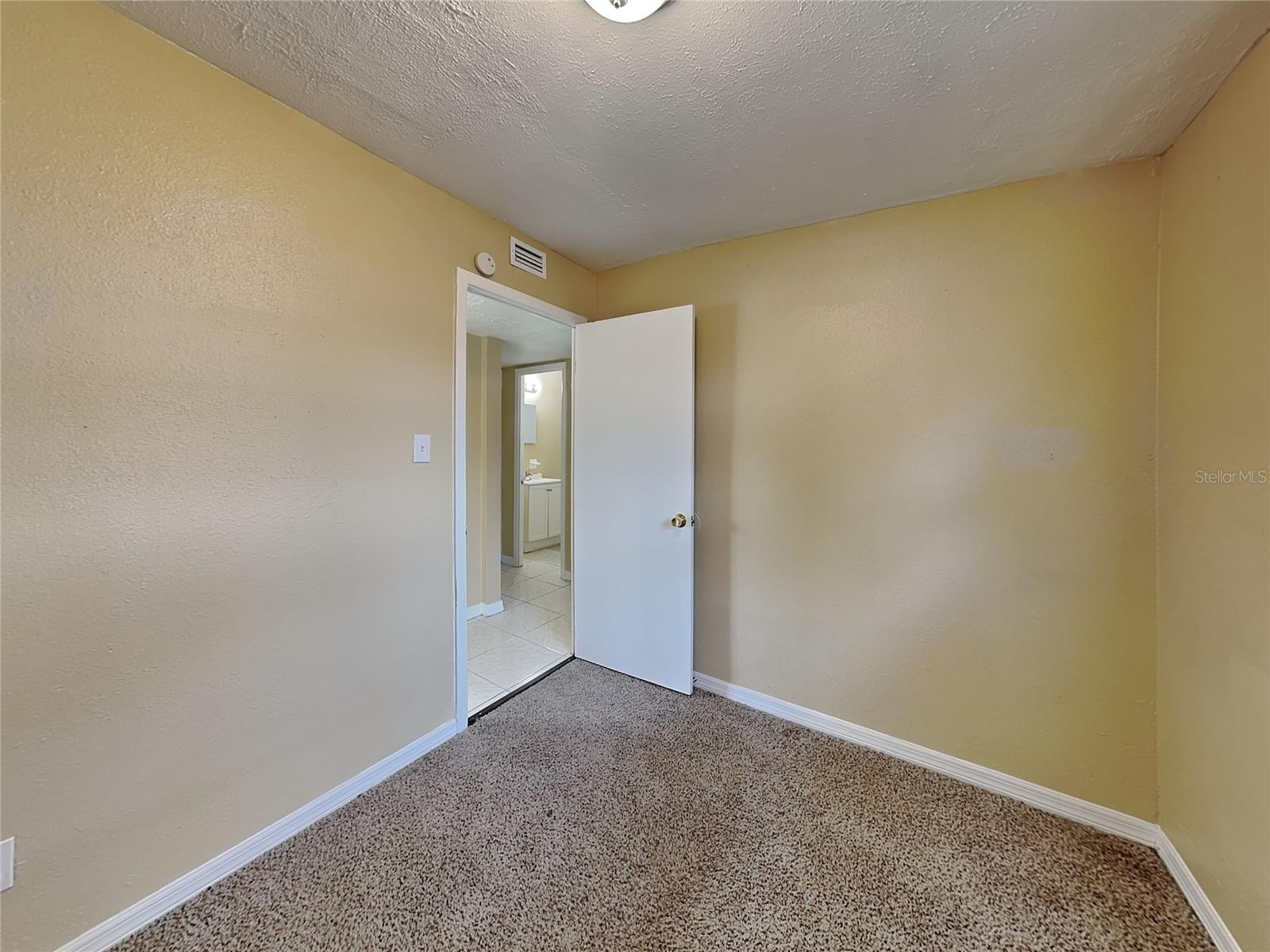 8403 LIBBY LN, TAMPA, FL, 33619