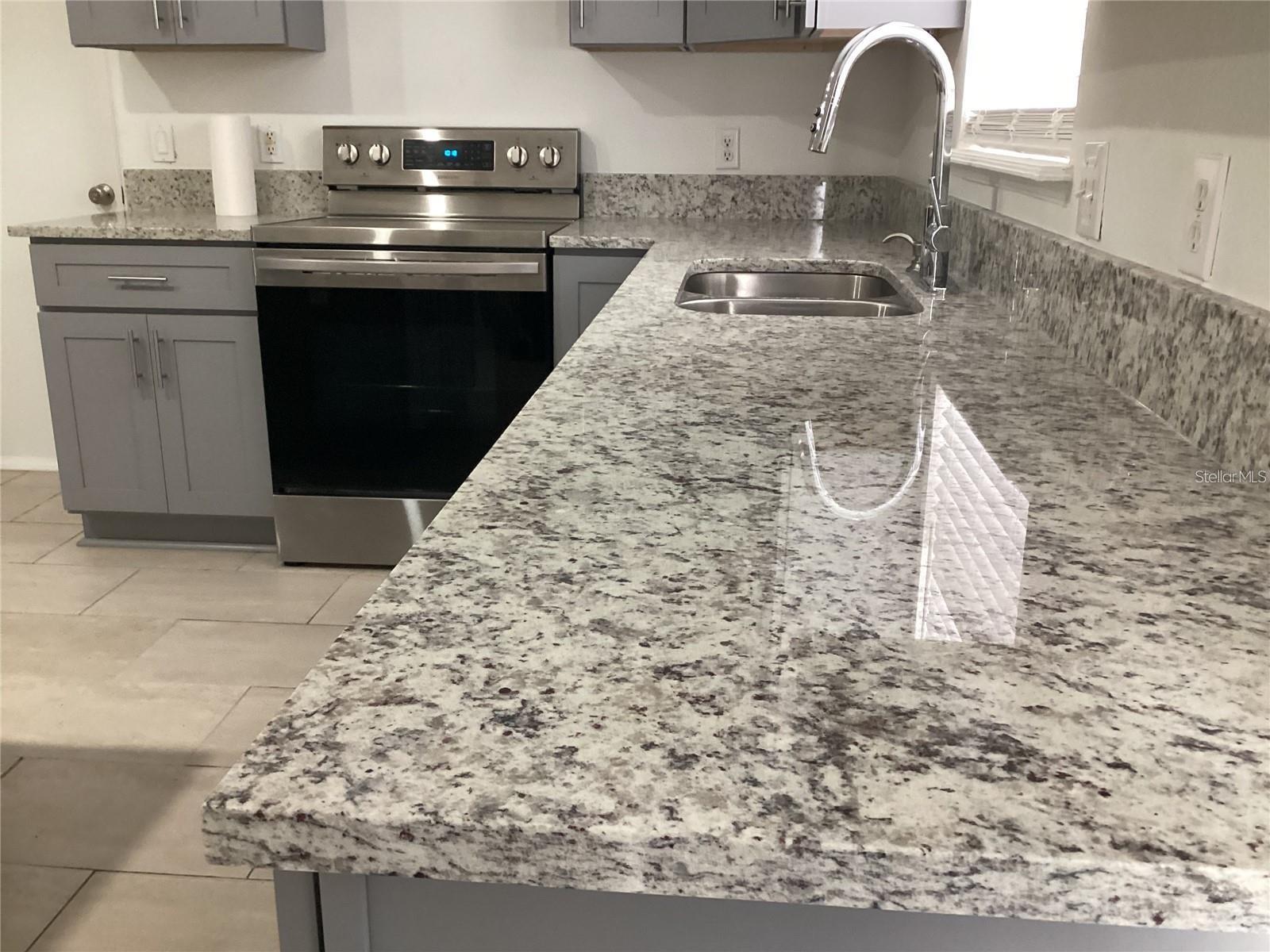 974 DERBYSHIRE DR, KISSIMMEE, FL, 34758