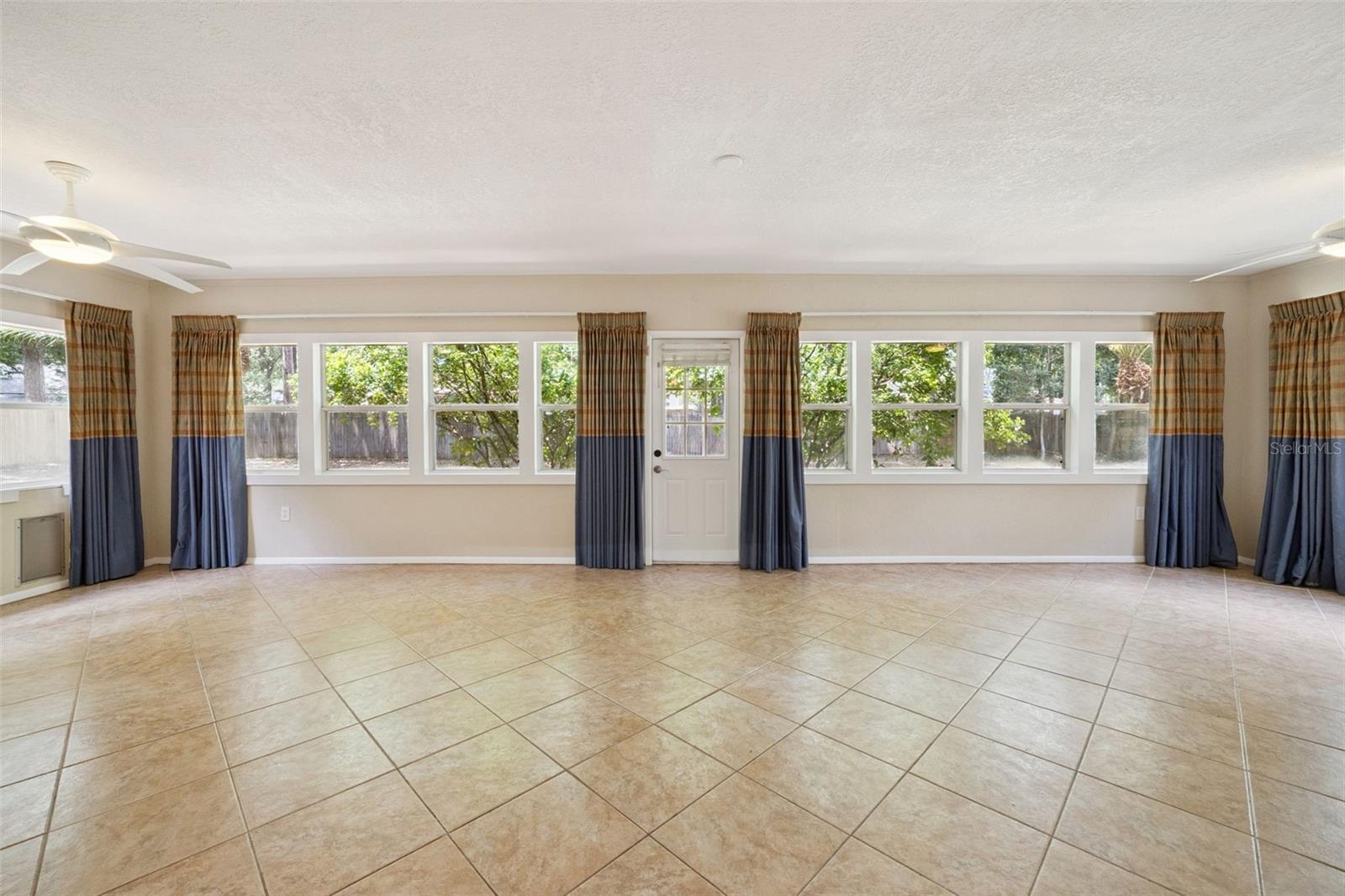 424 KNOLL TREE LN, APOPKA, FL, 32712