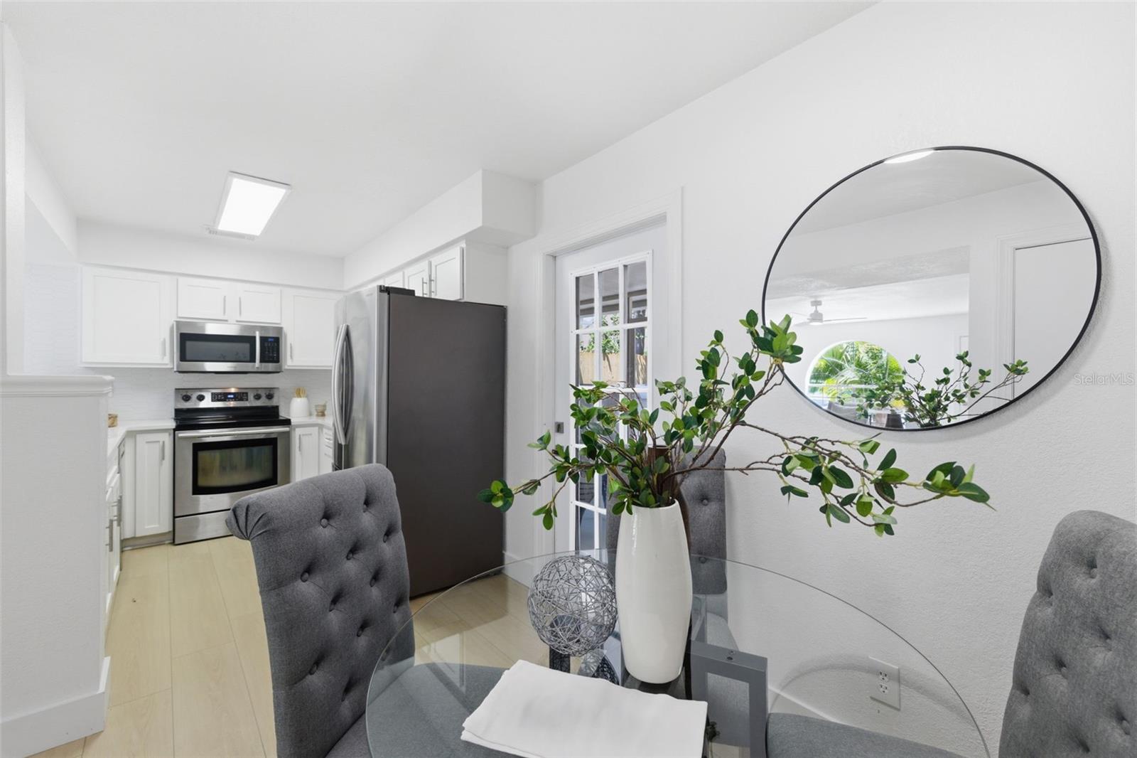 1555 CHATEAUX DE VILLE CT, CLEARWATER, FL, 33764