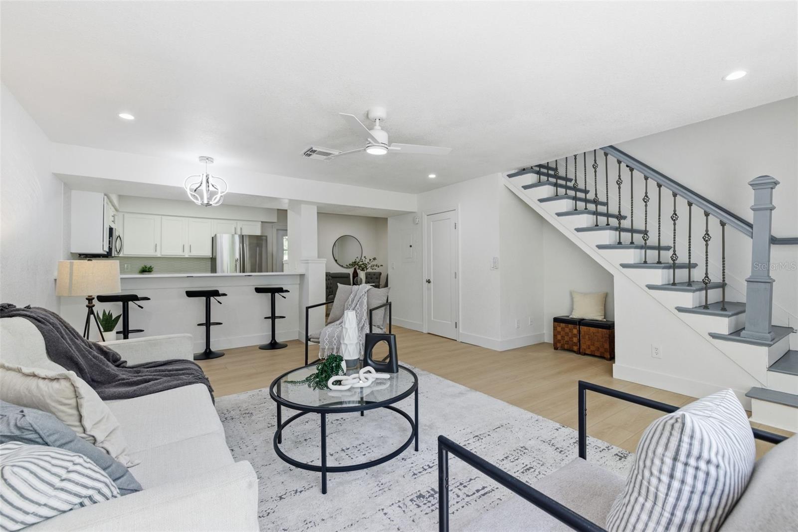 1555 CHATEAUX DE VILLE CT, CLEARWATER, FL, 33764