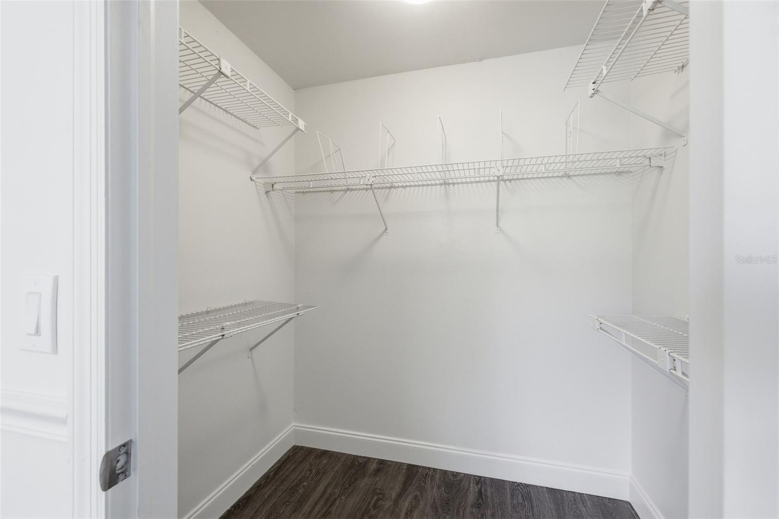 1555 CHATEAUX DE VILLE CT, CLEARWATER, FL, 33764