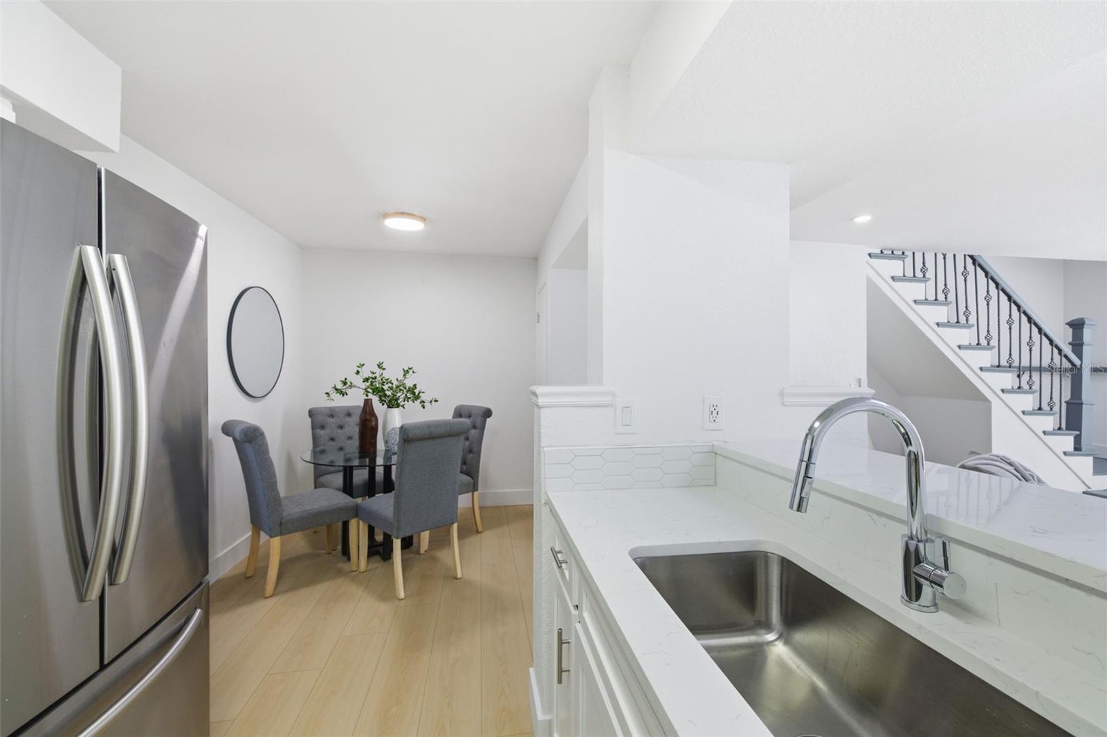 1555 CHATEAUX DE VILLE CT, CLEARWATER, FL, 33764