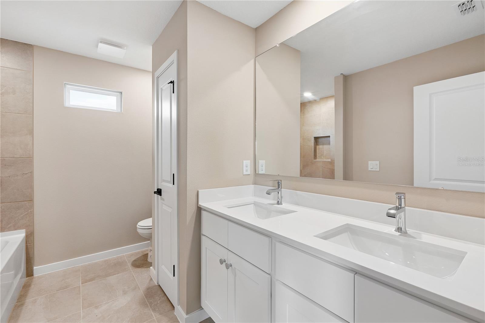 90 SPRINGWOOD DR, PALM COAST, FL, 32137