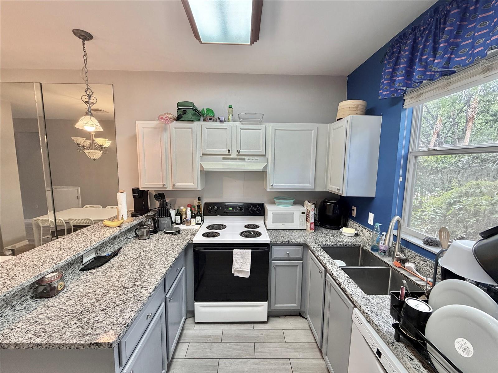 3575 SW 30TH WAY #121, GAINESVILLE, FL, 32608