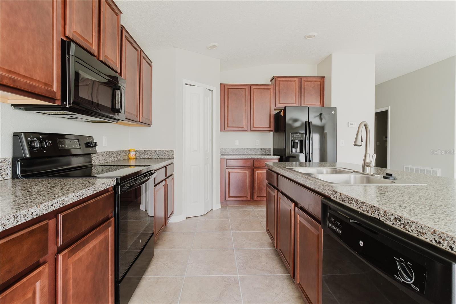 304 CASCADE BEND, RUSKIN, FL, 33570