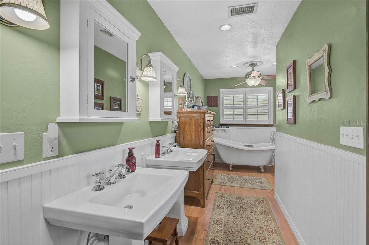 3328 TOBERO LN, SARASOTA, FL, 34235