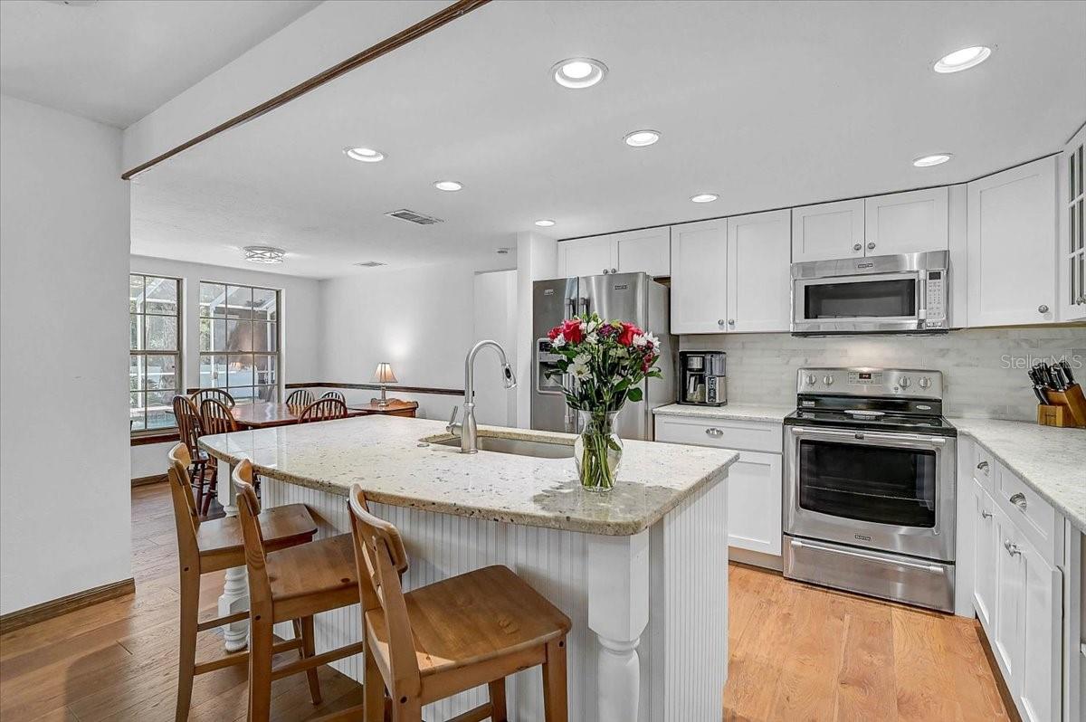 3328 TOBERO LN, SARASOTA, FL, 34235