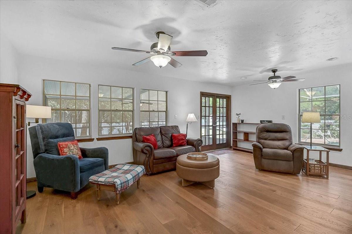 3328 TOBERO LN, SARASOTA, FL, 34235