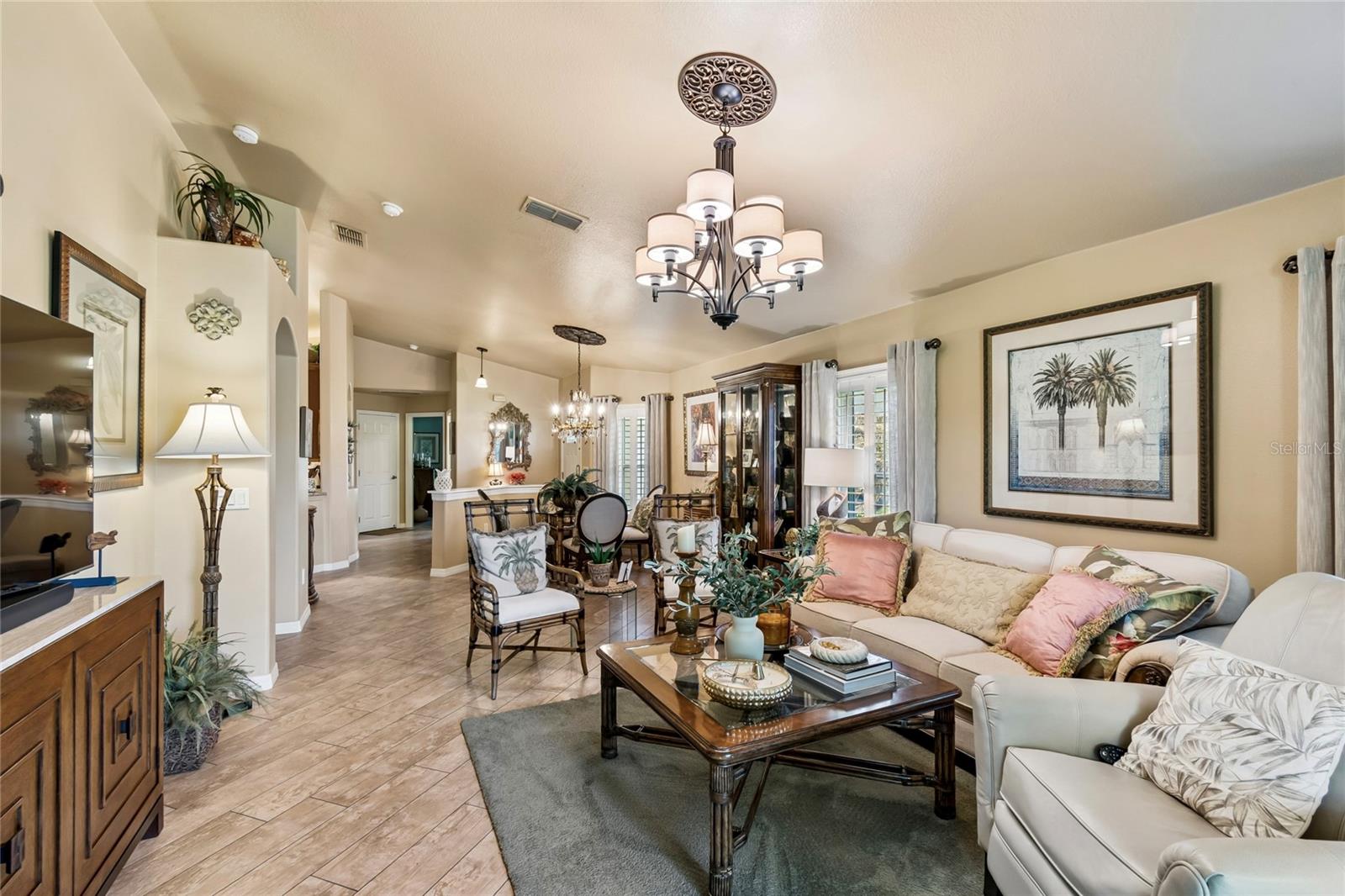 800 VINEYARD WAY, POINCIANA, FL, 34759