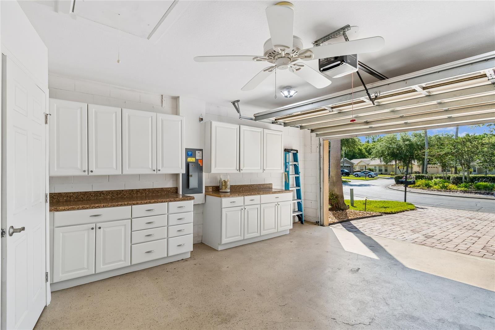 800 VINEYARD WAY, POINCIANA, FL, 34759