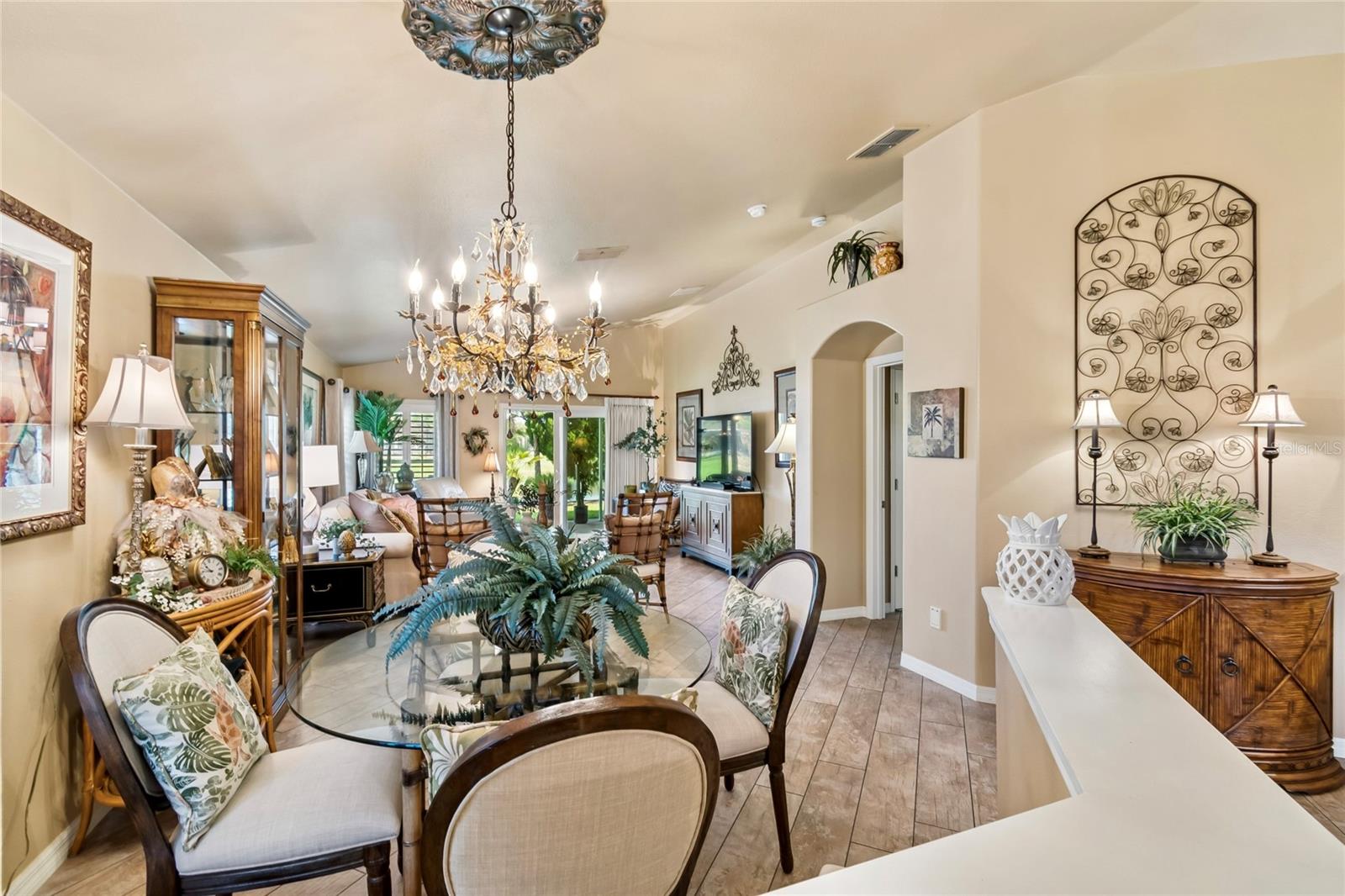 800 VINEYARD WAY, POINCIANA, FL, 34759