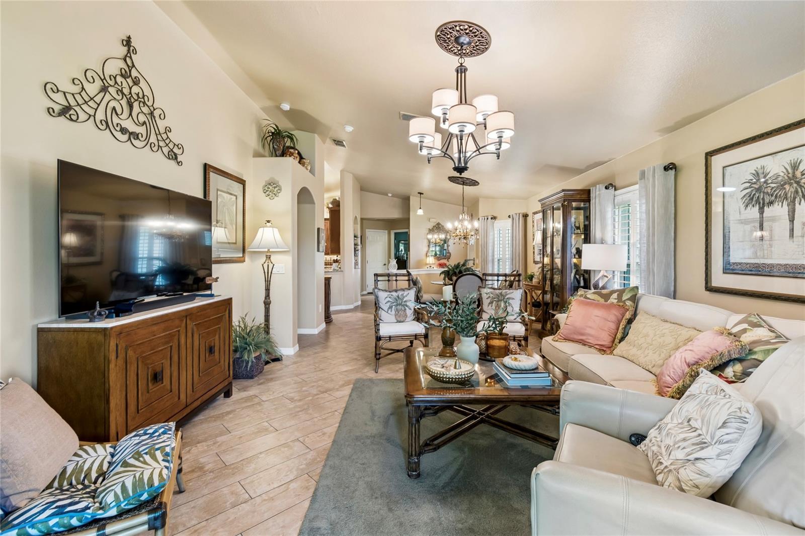 800 VINEYARD WAY, POINCIANA, FL, 34759