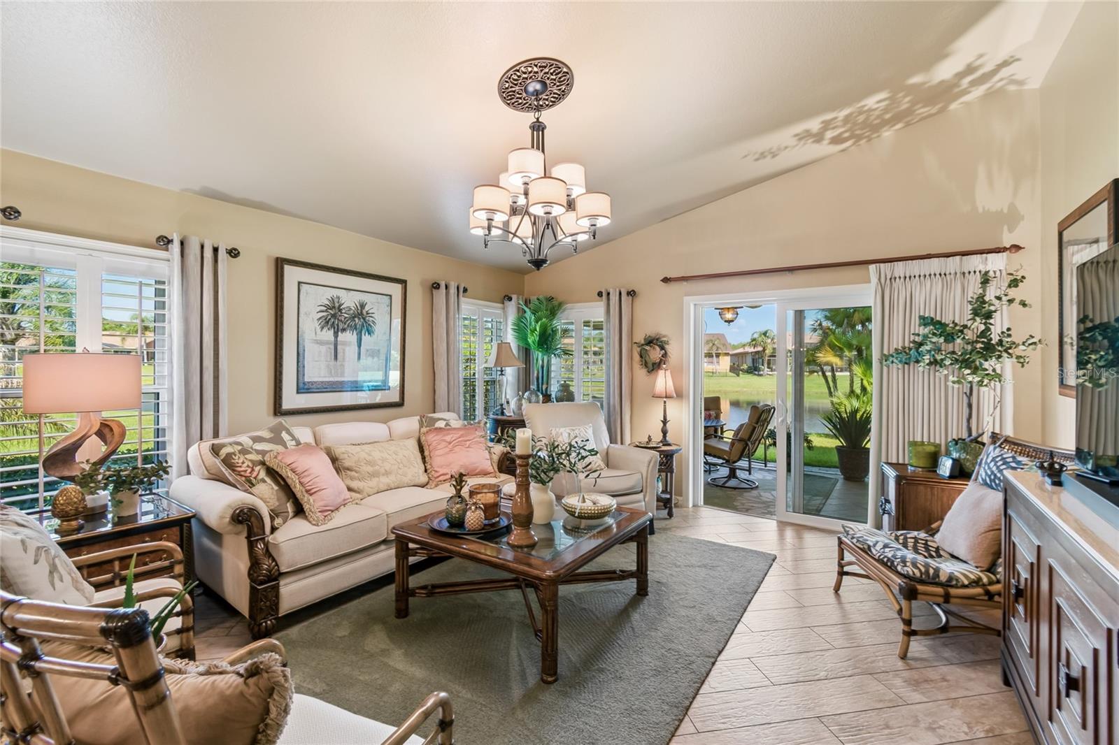 800 VINEYARD WAY, POINCIANA, FL, 34759