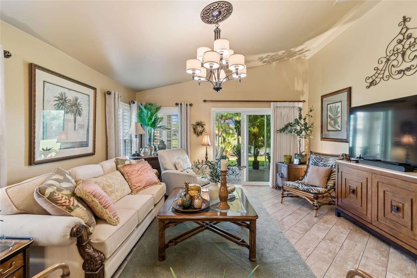 800 VINEYARD WAY, POINCIANA, FL, 34759