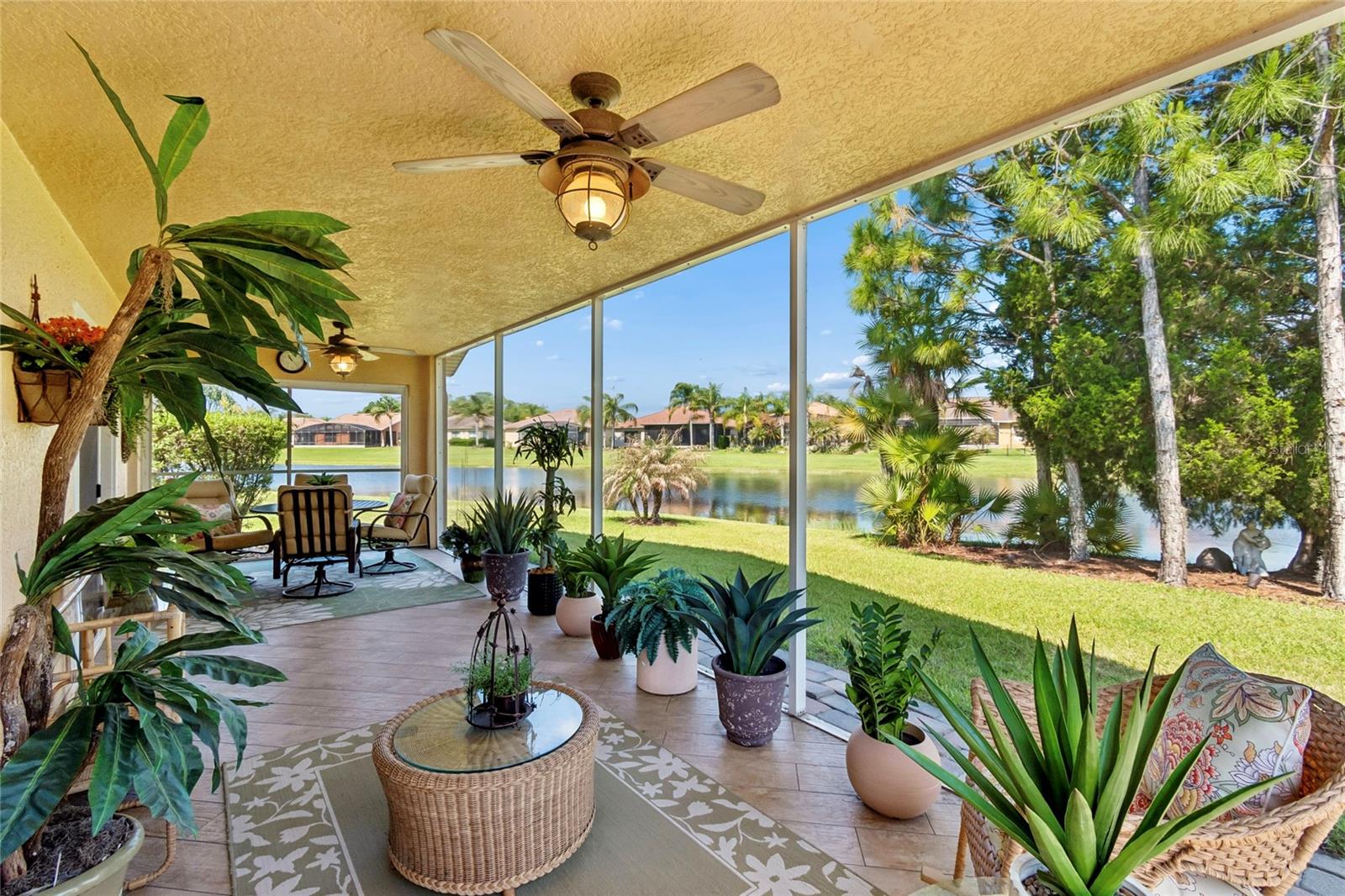 800 VINEYARD WAY, POINCIANA, FL, 34759