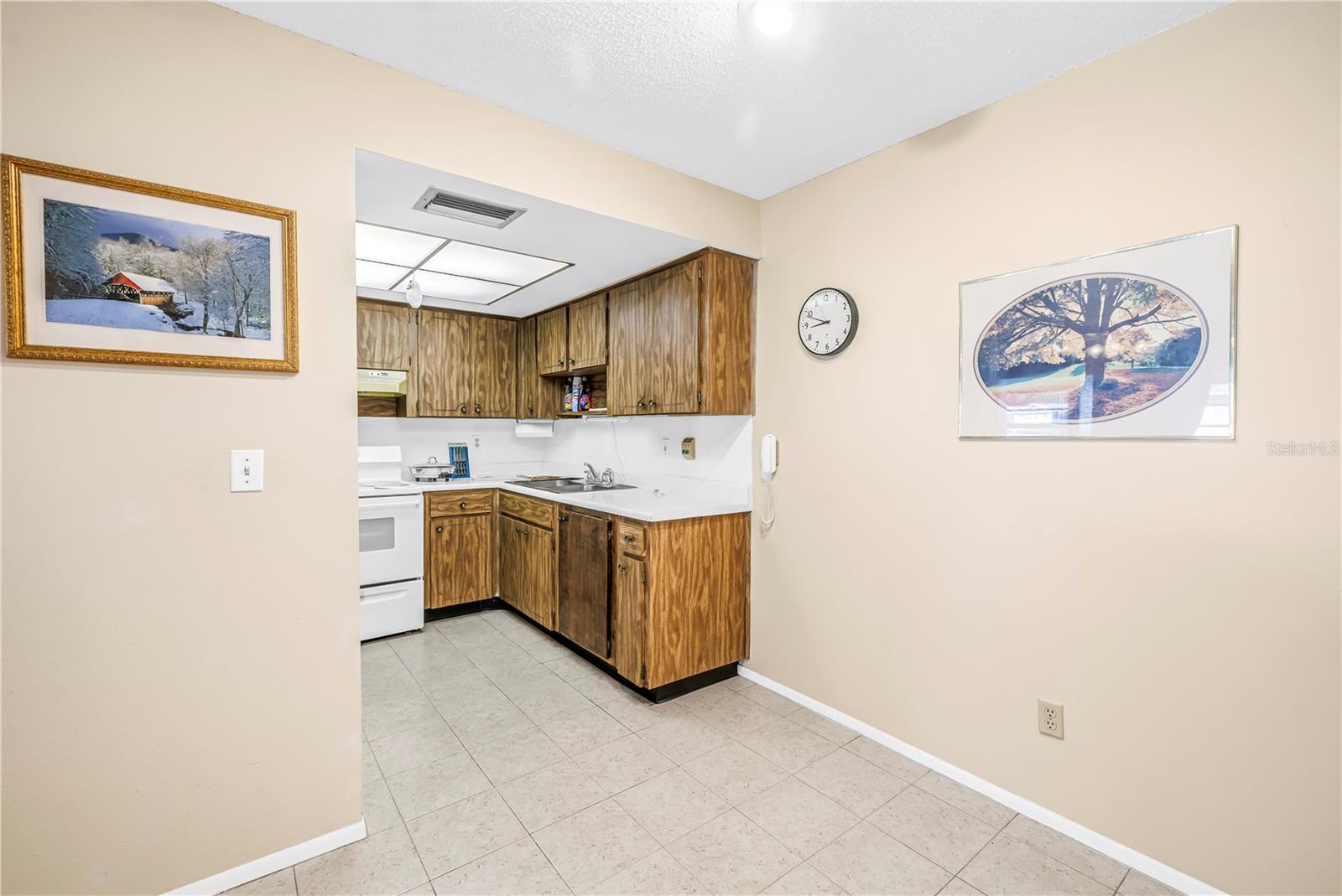 2740 HIGHLANDS BLVD #B, PALM HARBOR, FL, 34684