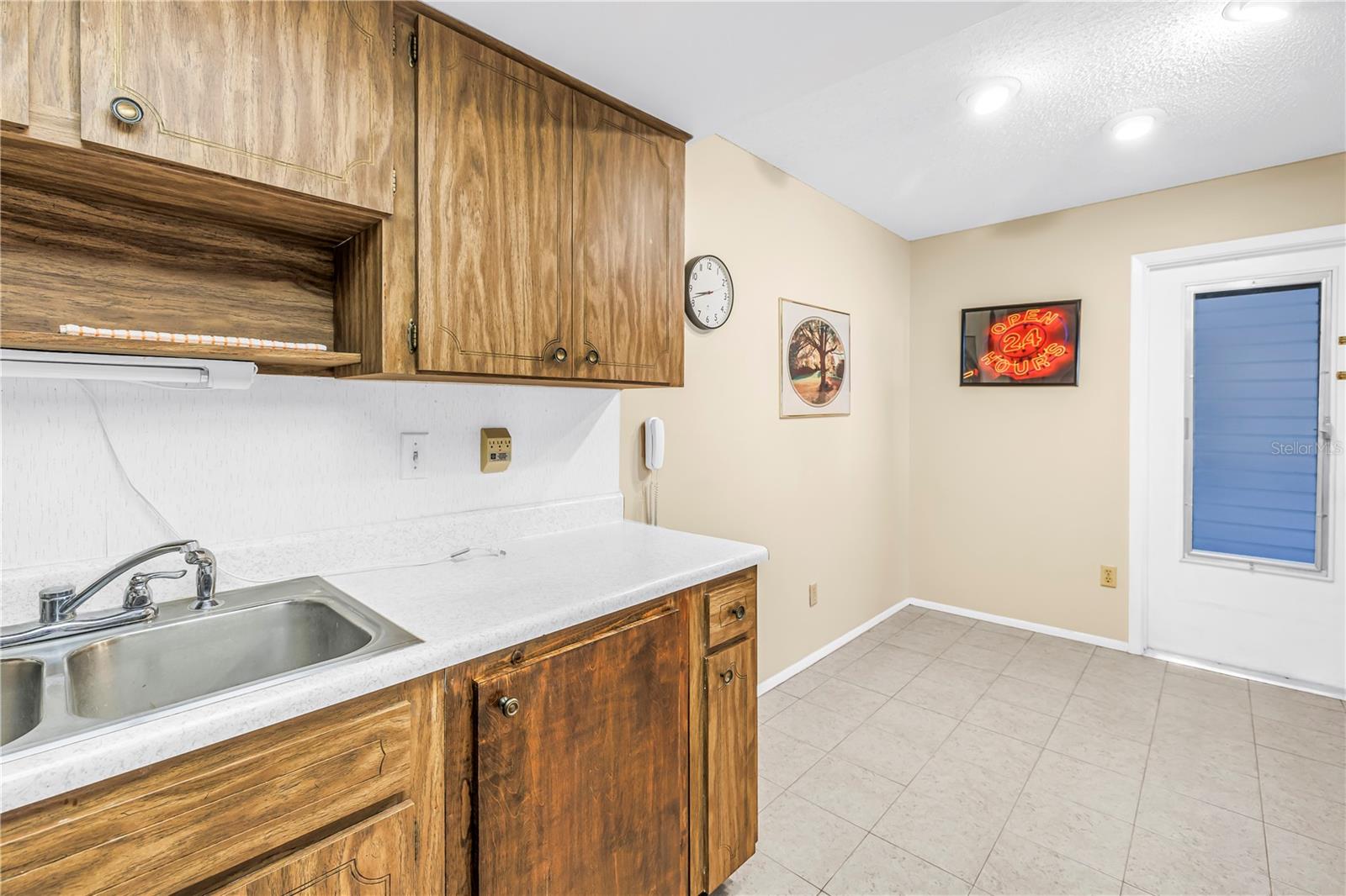 2740 HIGHLANDS BLVD #B, PALM HARBOR, FL, 34684