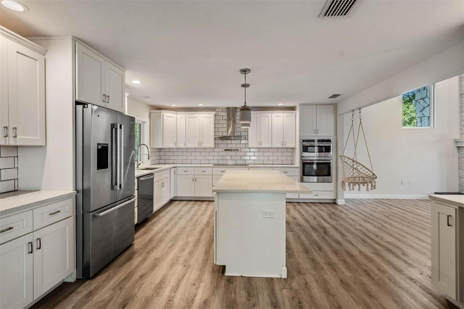 3304 MORAN RD, TAMPA, FL, 33618