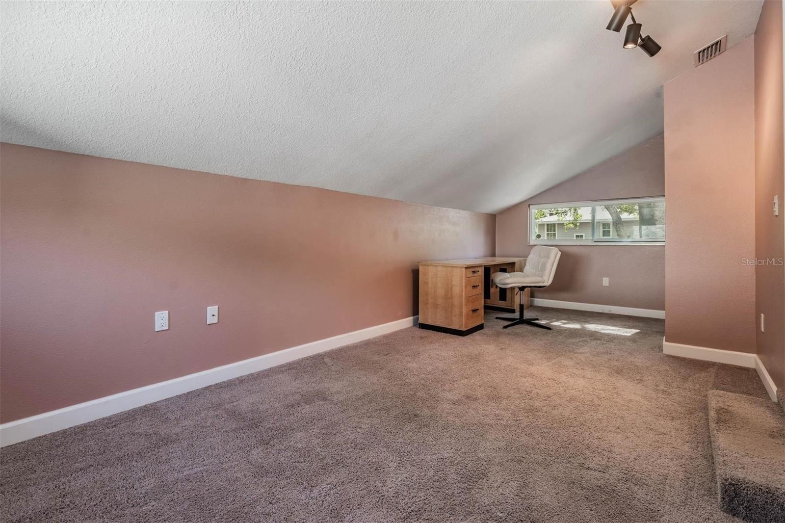 3304 MORAN RD, TAMPA, FL, 33618