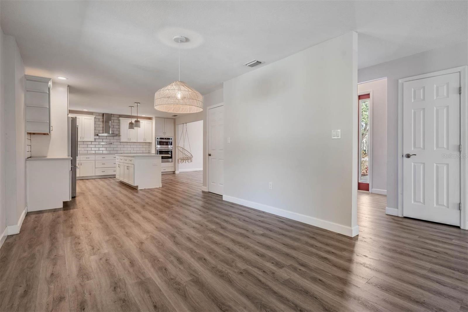 3304 MORAN RD, TAMPA, FL, 33618