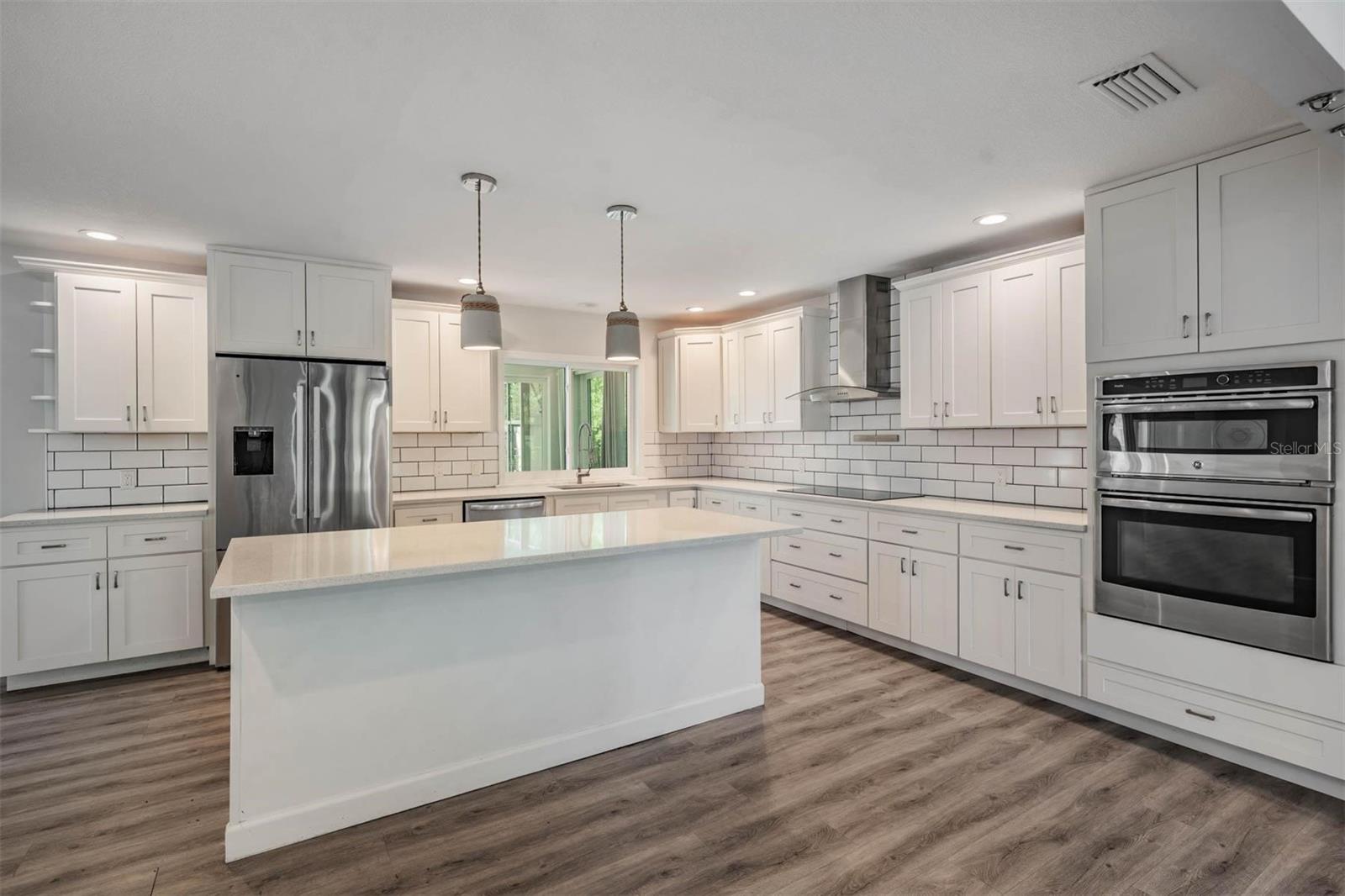 3304 MORAN RD, TAMPA, FL, 33618