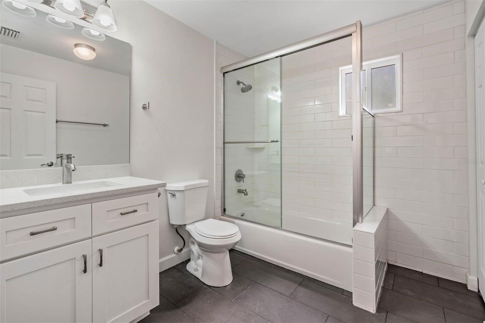 3304 MORAN RD, TAMPA, FL, 33618