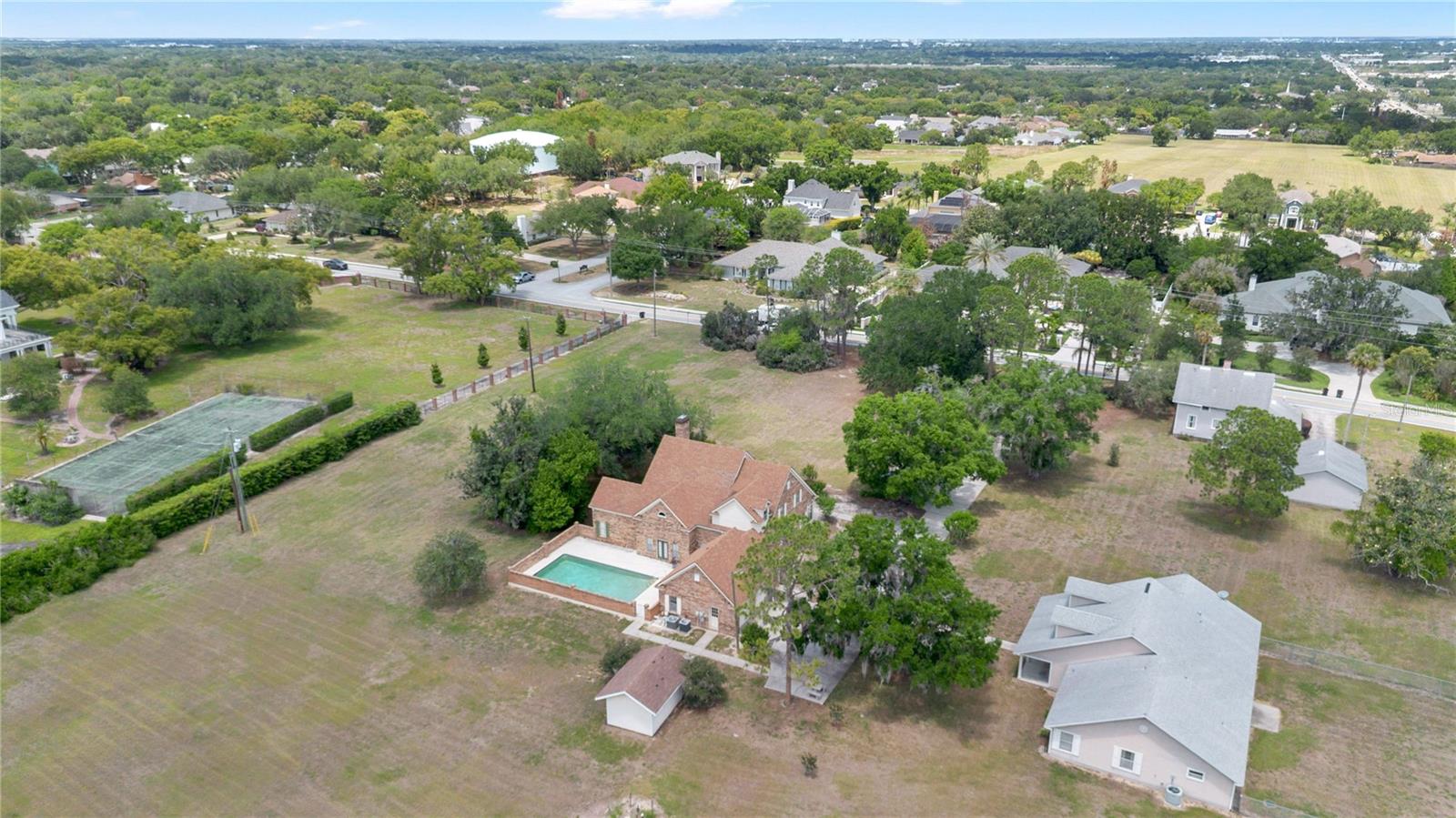 2105 CLUBHOUSE RD, LAKELAND, FL, 33813