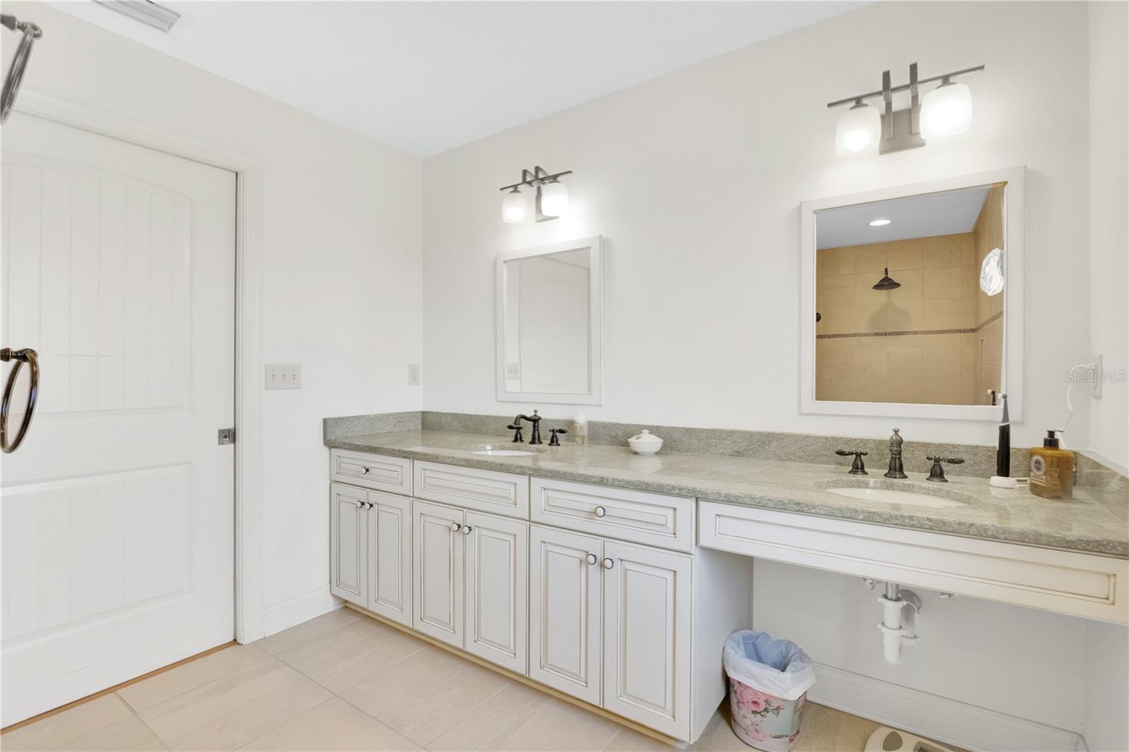 2105 CLUBHOUSE RD, LAKELAND, FL, 33813