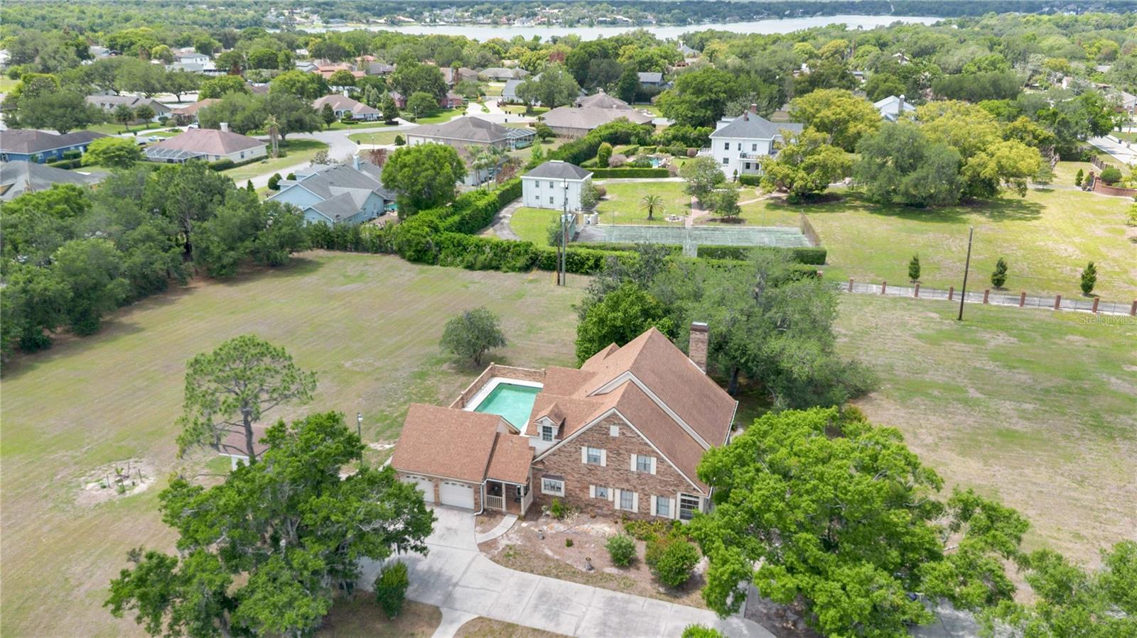 2105 CLUBHOUSE RD, LAKELAND, FL, 33813