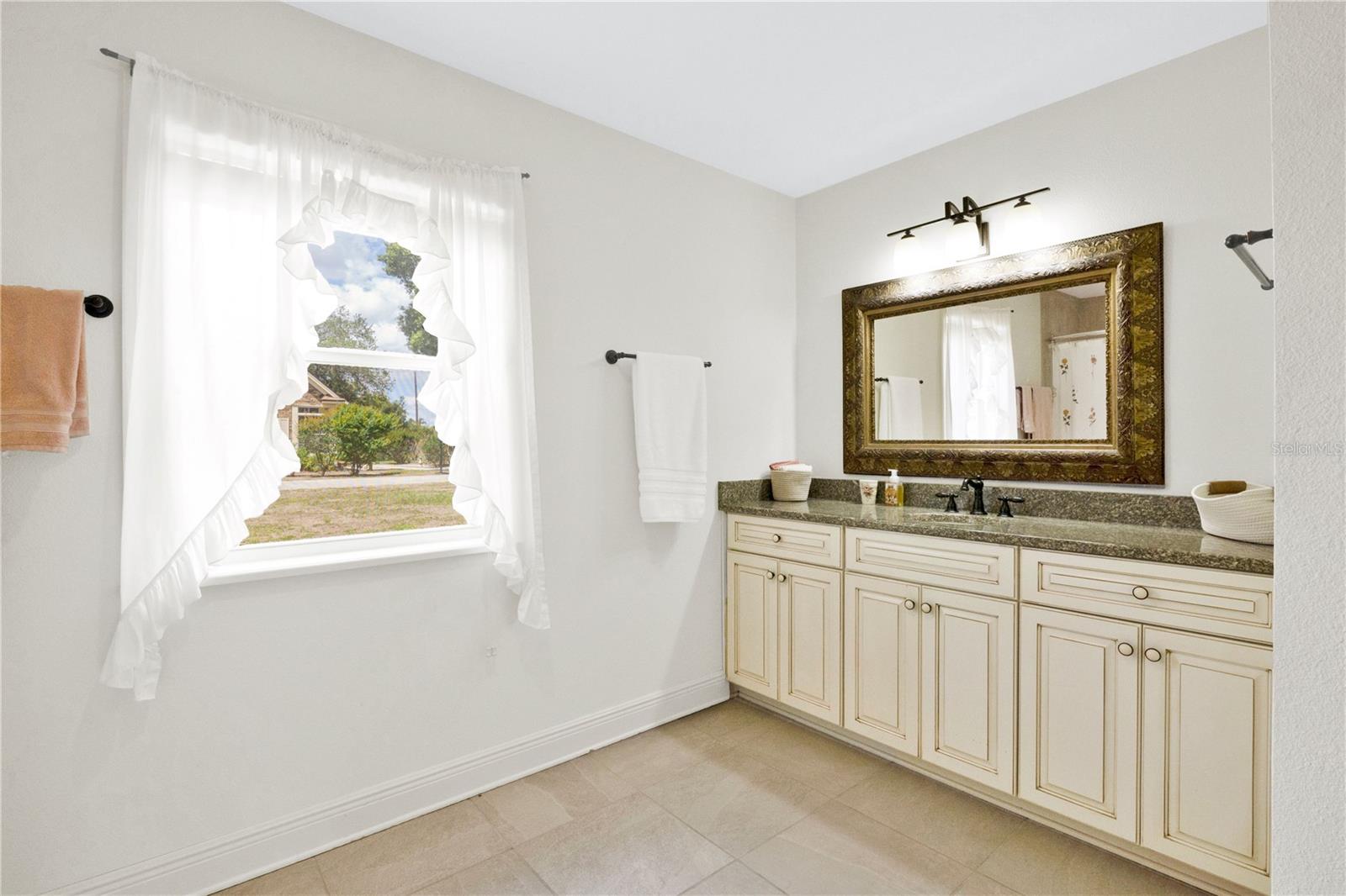 2105 CLUBHOUSE RD, LAKELAND, FL, 33813