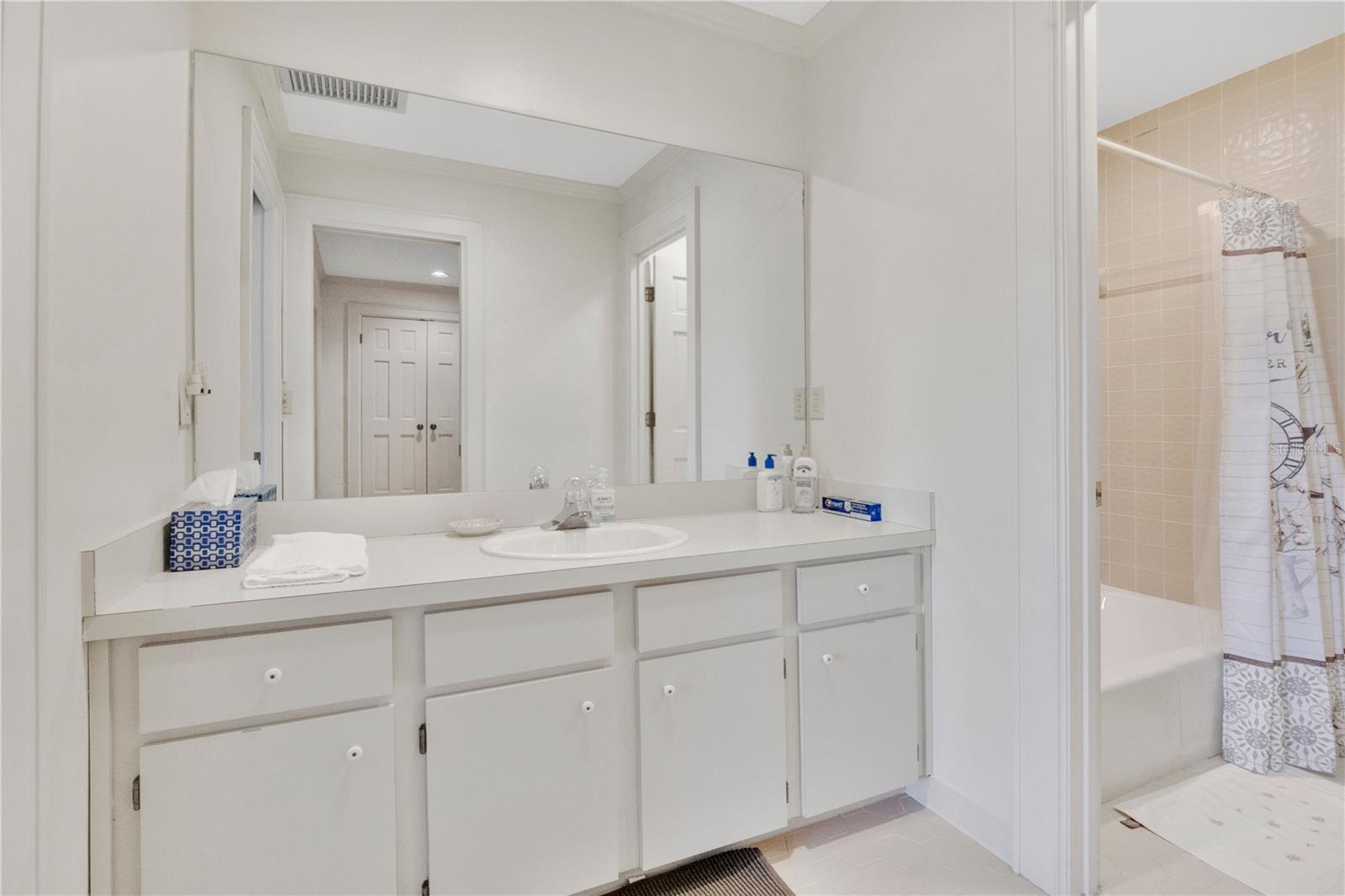 2105 CLUBHOUSE RD, LAKELAND, FL, 33813