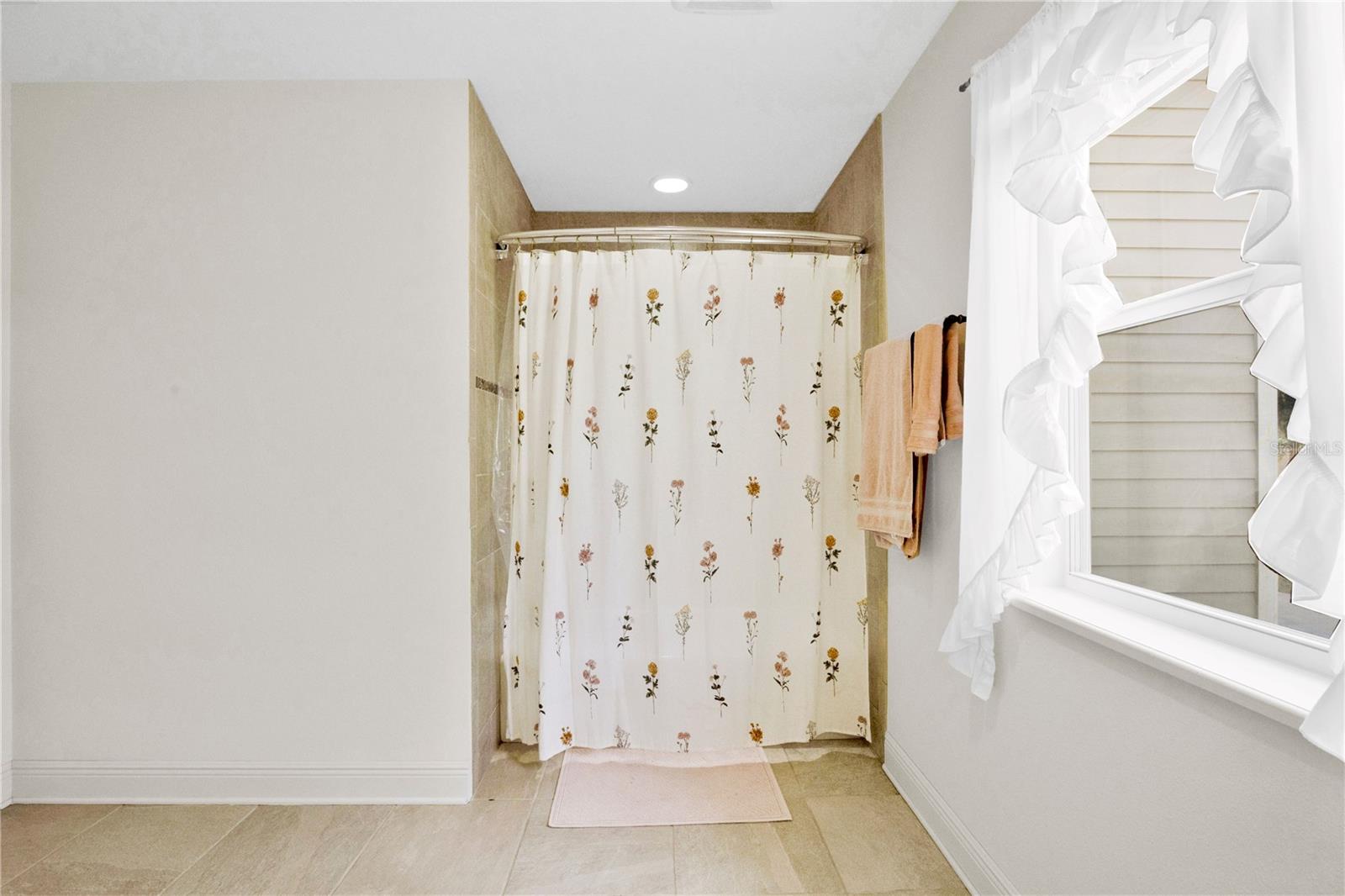 2105 CLUBHOUSE RD, LAKELAND, FL, 33813