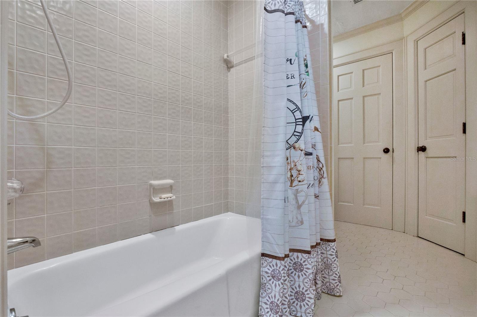 2105 CLUBHOUSE RD, LAKELAND, FL, 33813