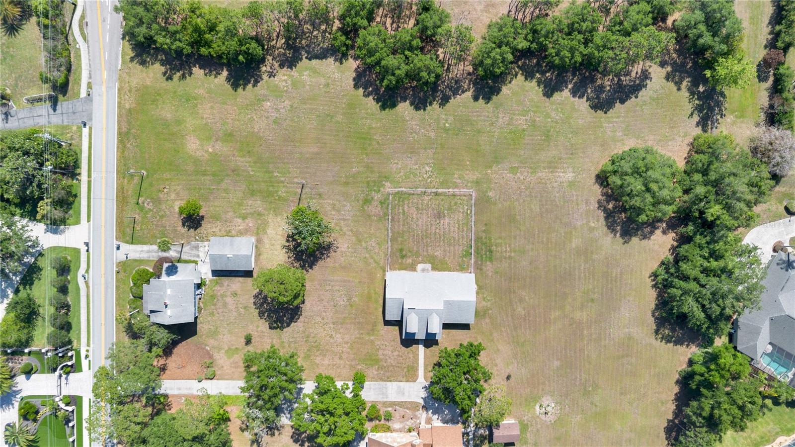 2105 CLUBHOUSE RD, LAKELAND, FL, 33813